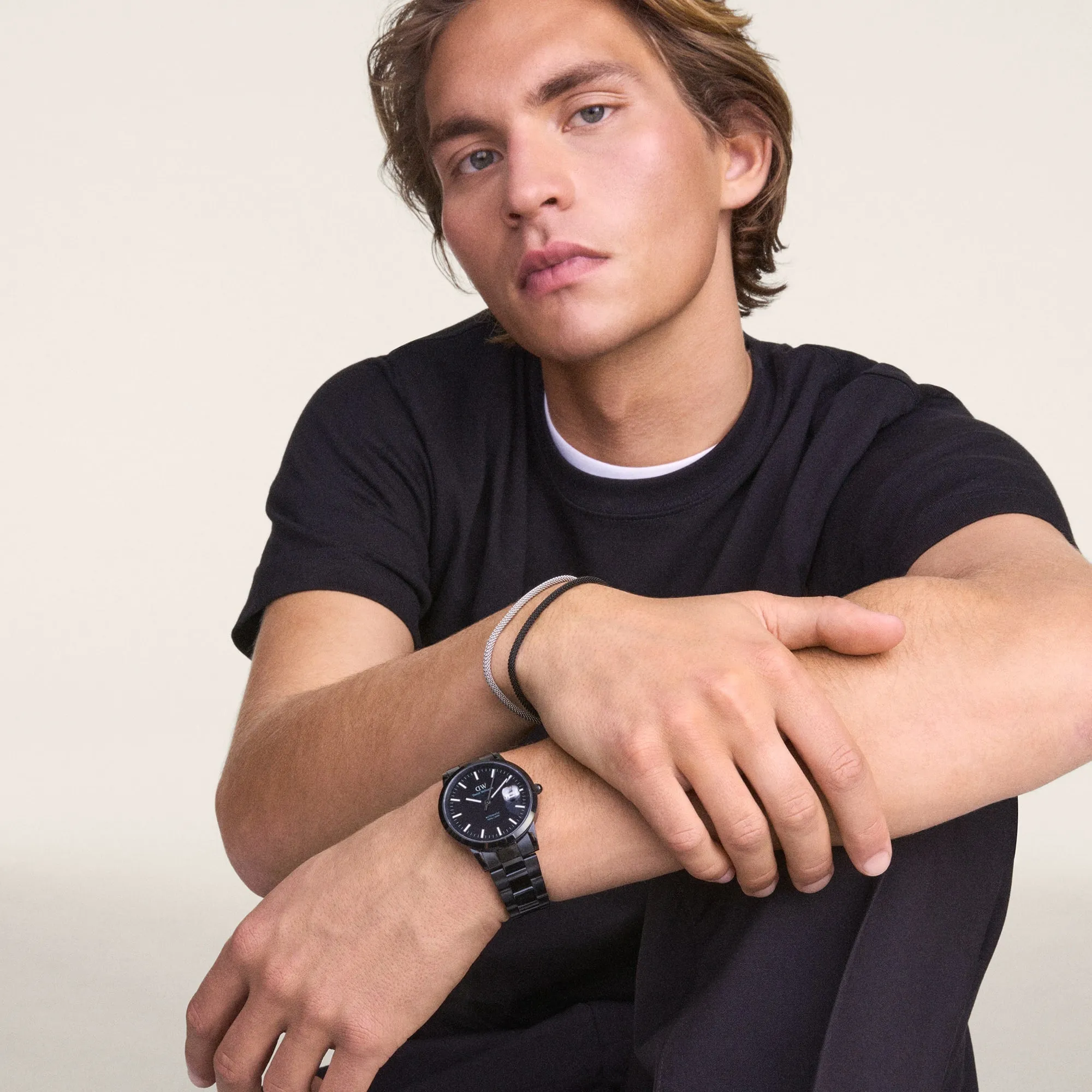 Iconic Link Automatic Black sold by Daniel Wellington product image thumbnail 2