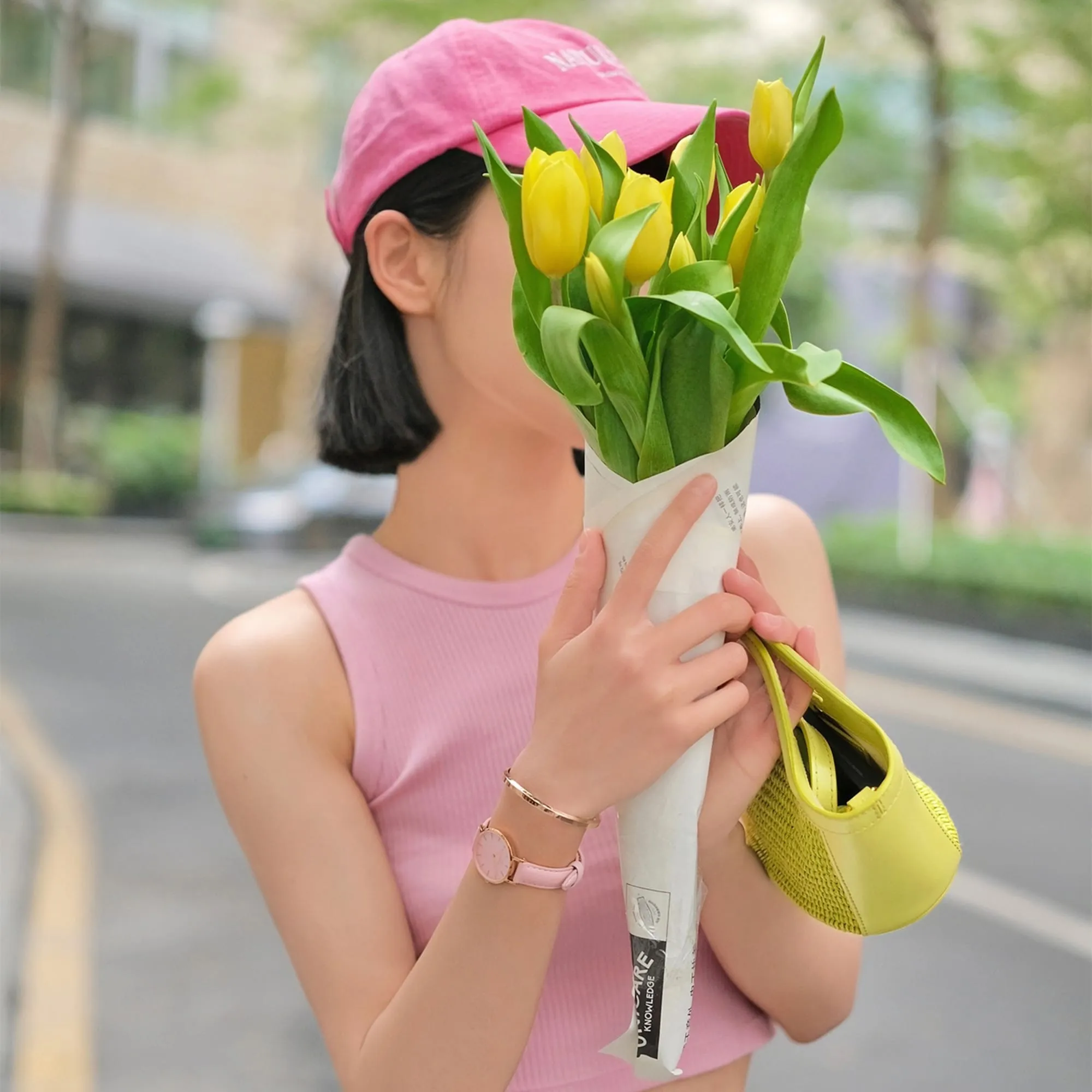 Petite Cherry Blossom sold by Daniel Wellington product image thumbnail 2