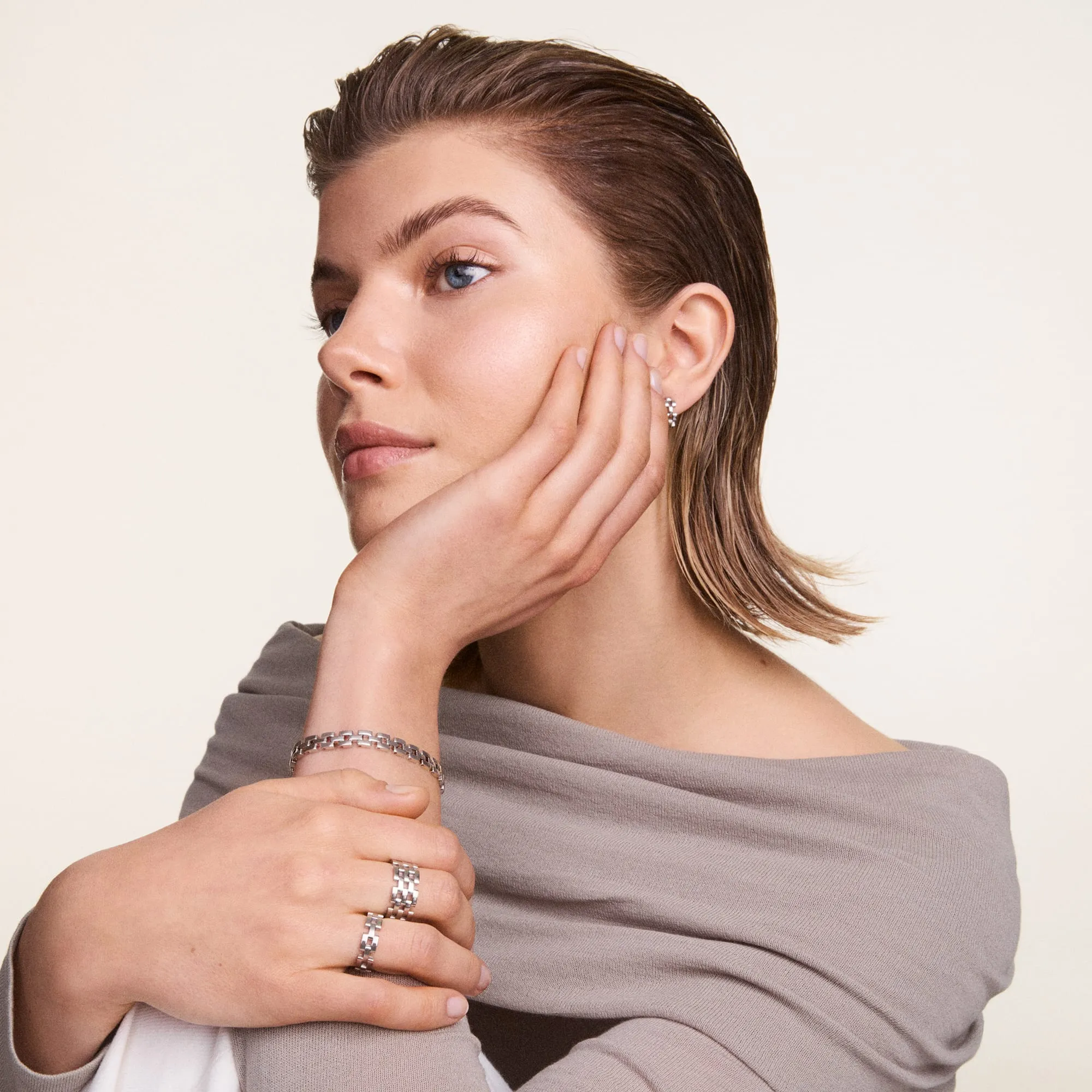 5-Link Ring Silver sold by Daniel Wellington product image thumbnail 2