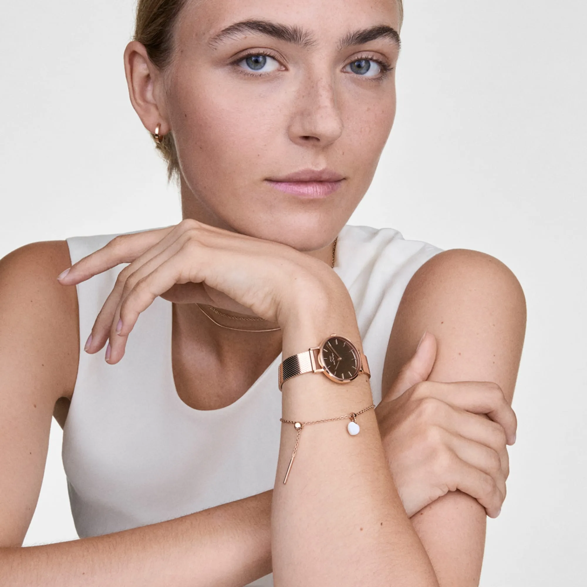 Petite Reflection Rose Gold sold by Daniel Wellington product image thumbnail 2
