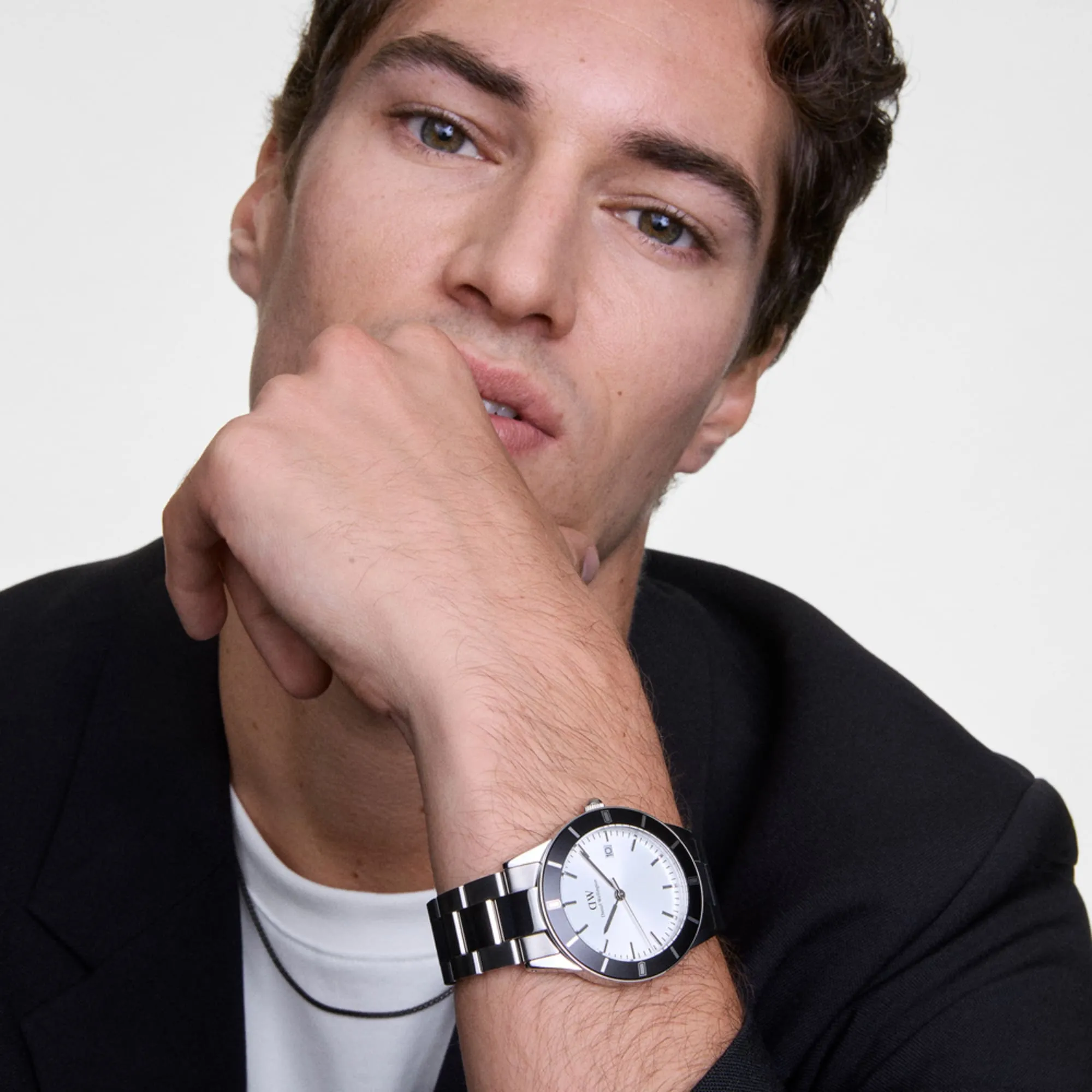 Iconic Paradigma Link Black Bezel sold by Daniel Wellington product image thumbnail 2