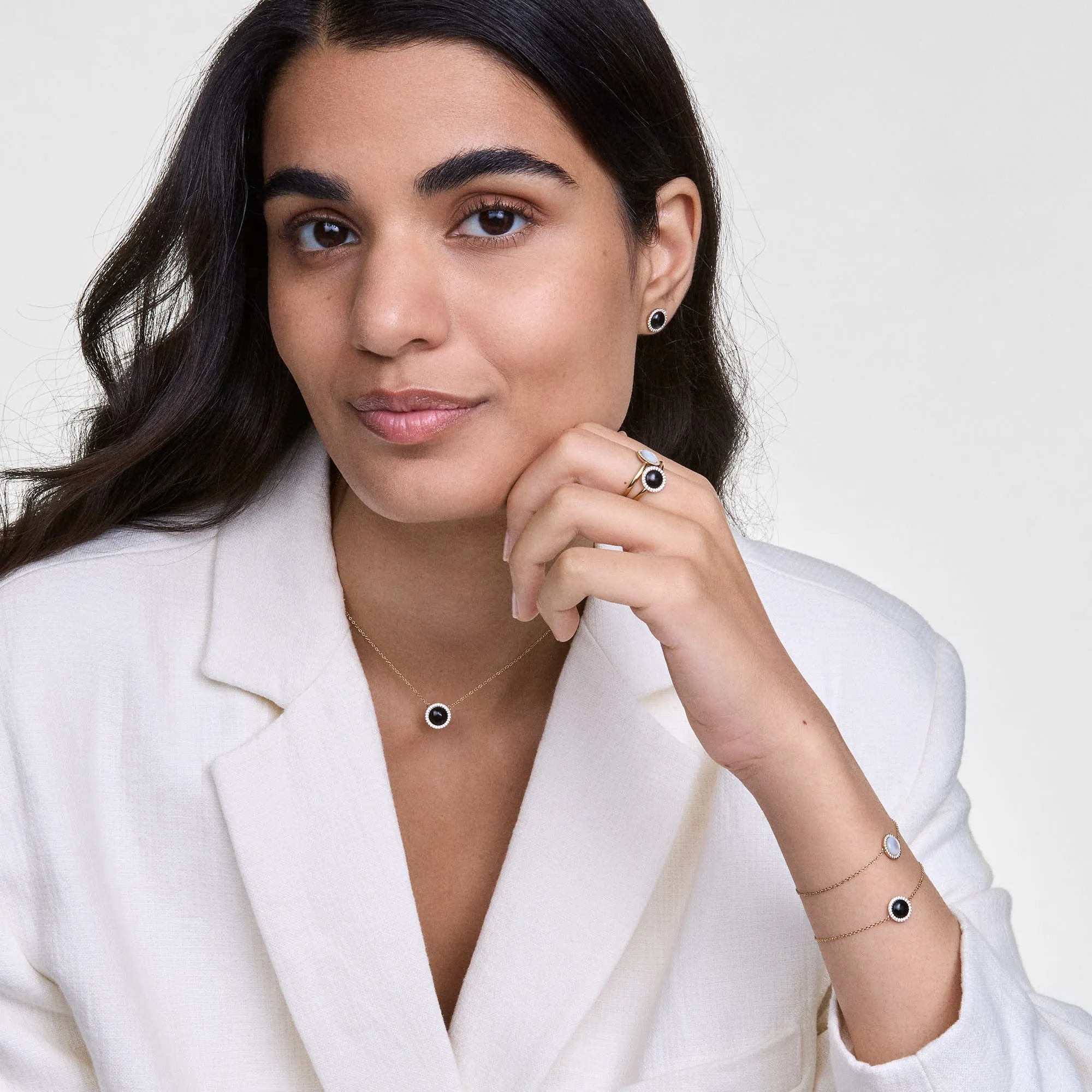 Audrey Necklace Black Agathe Gold sold by Daniel Wellington product image thumbnail 2