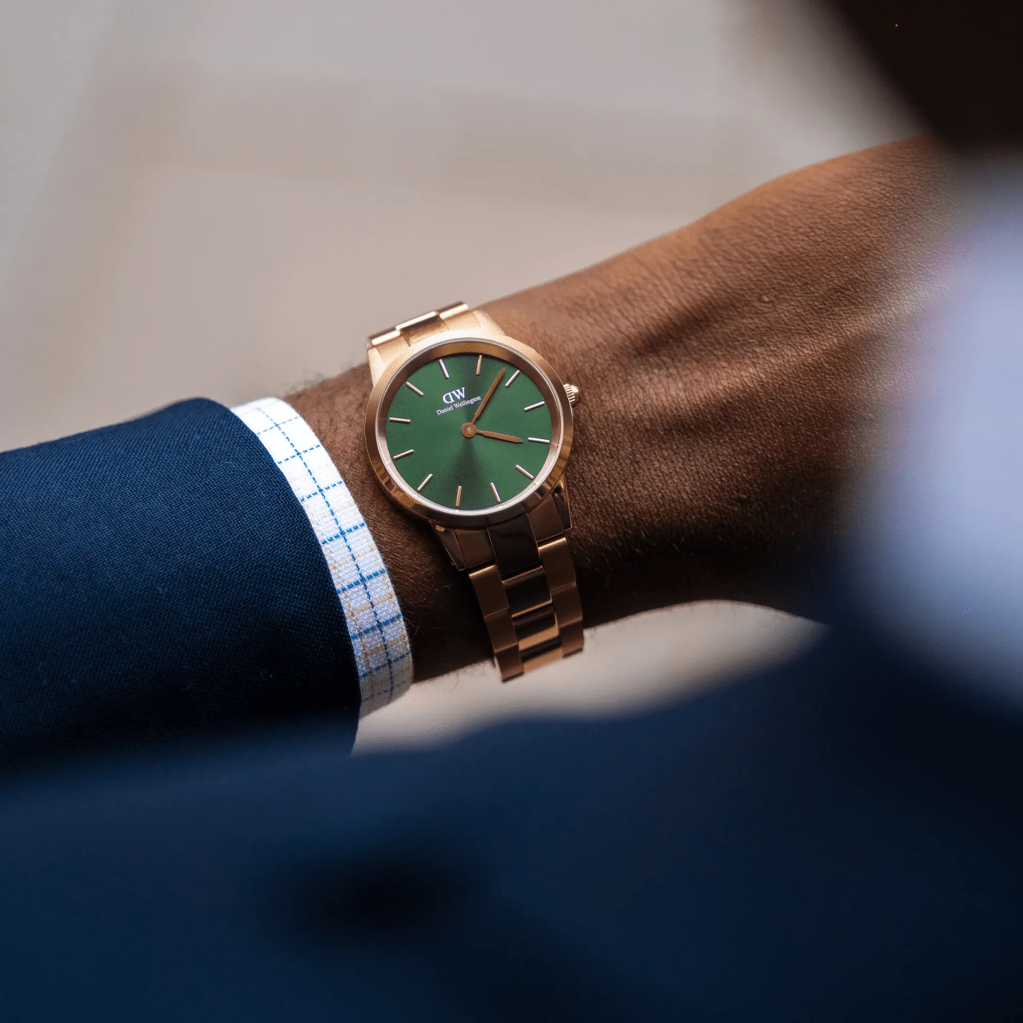 Iconic Link Emerald Green Rose Gold sold by Daniel Wellington product image thumbnail 2