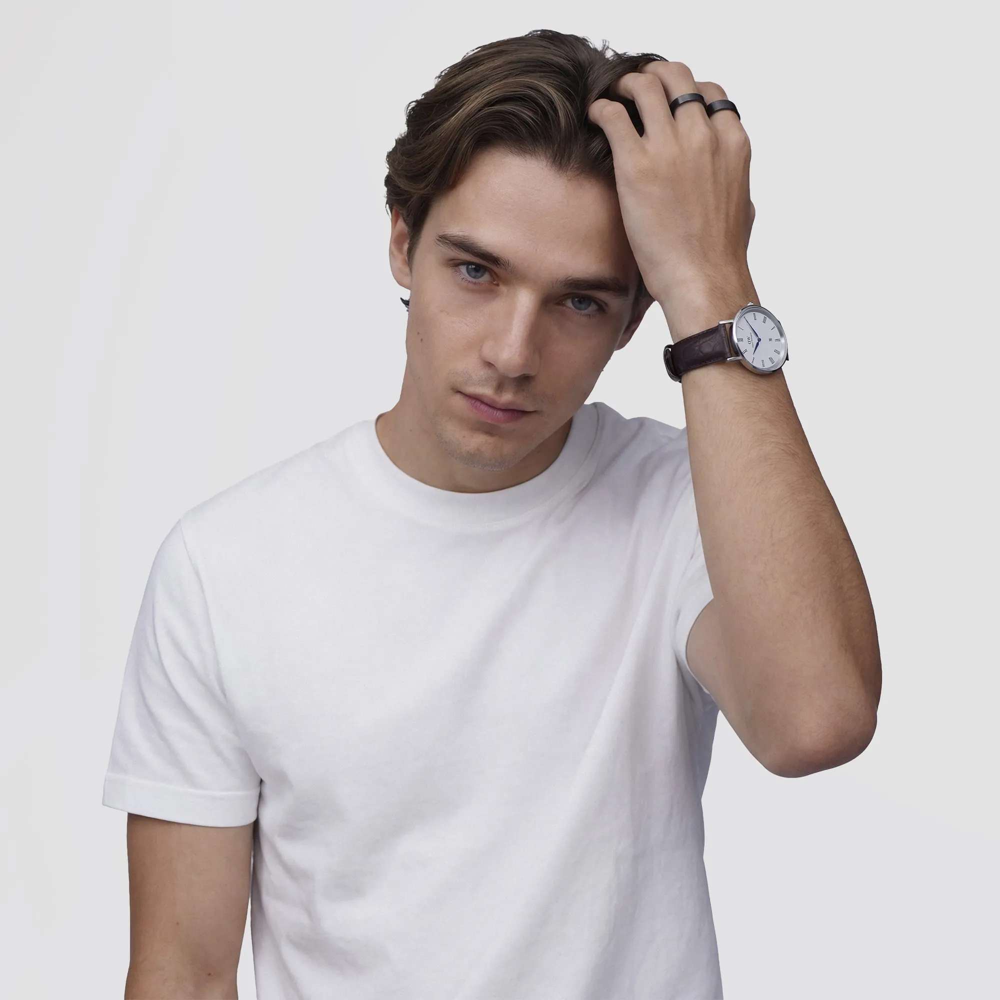 Classic Roman Numerals Date Dark Brown Croc Belly Silver sold by Daniel Wellington product image thumbnail 2