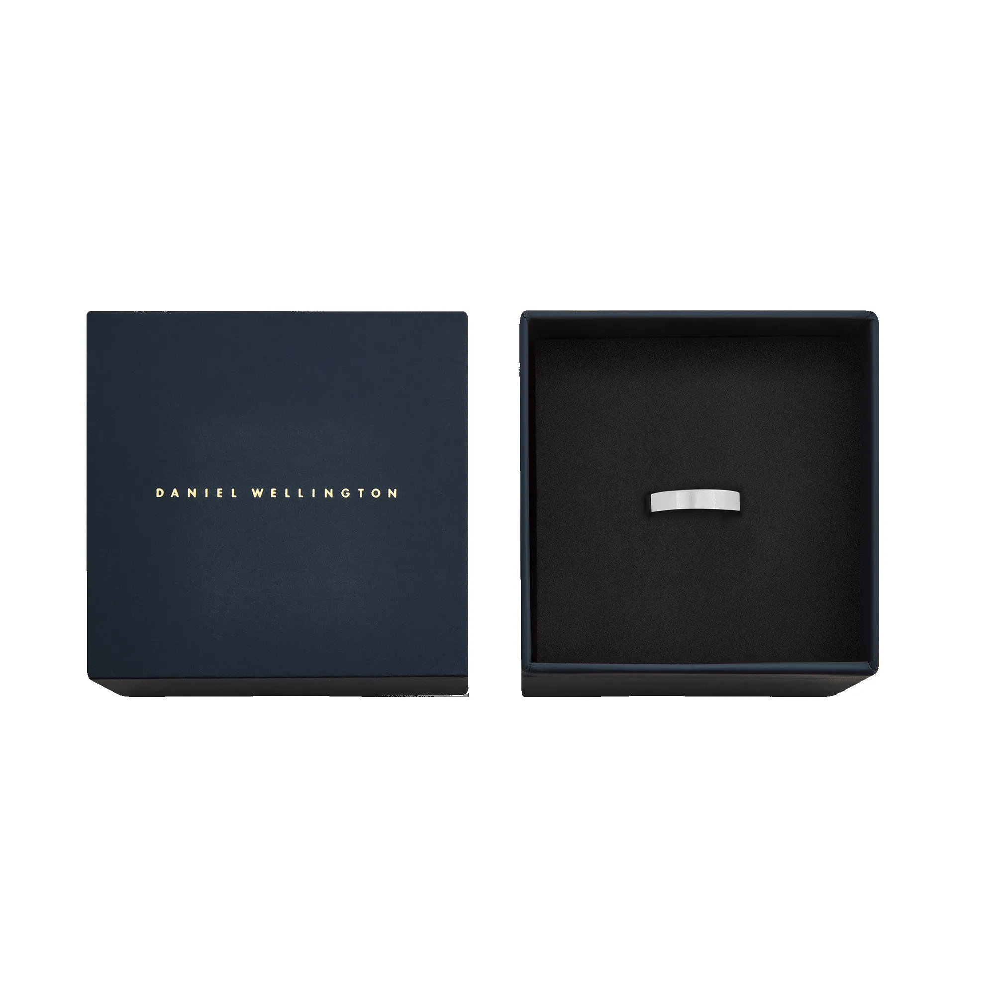Line Ring Polished Silver 4.5mm sold by Daniel Wellington product image thumbnail 5