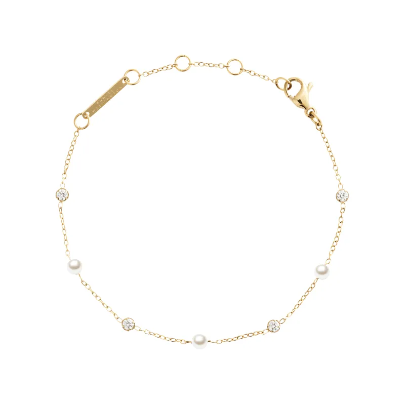 Pearl Bracelet Gold sold by Daniel Wellington