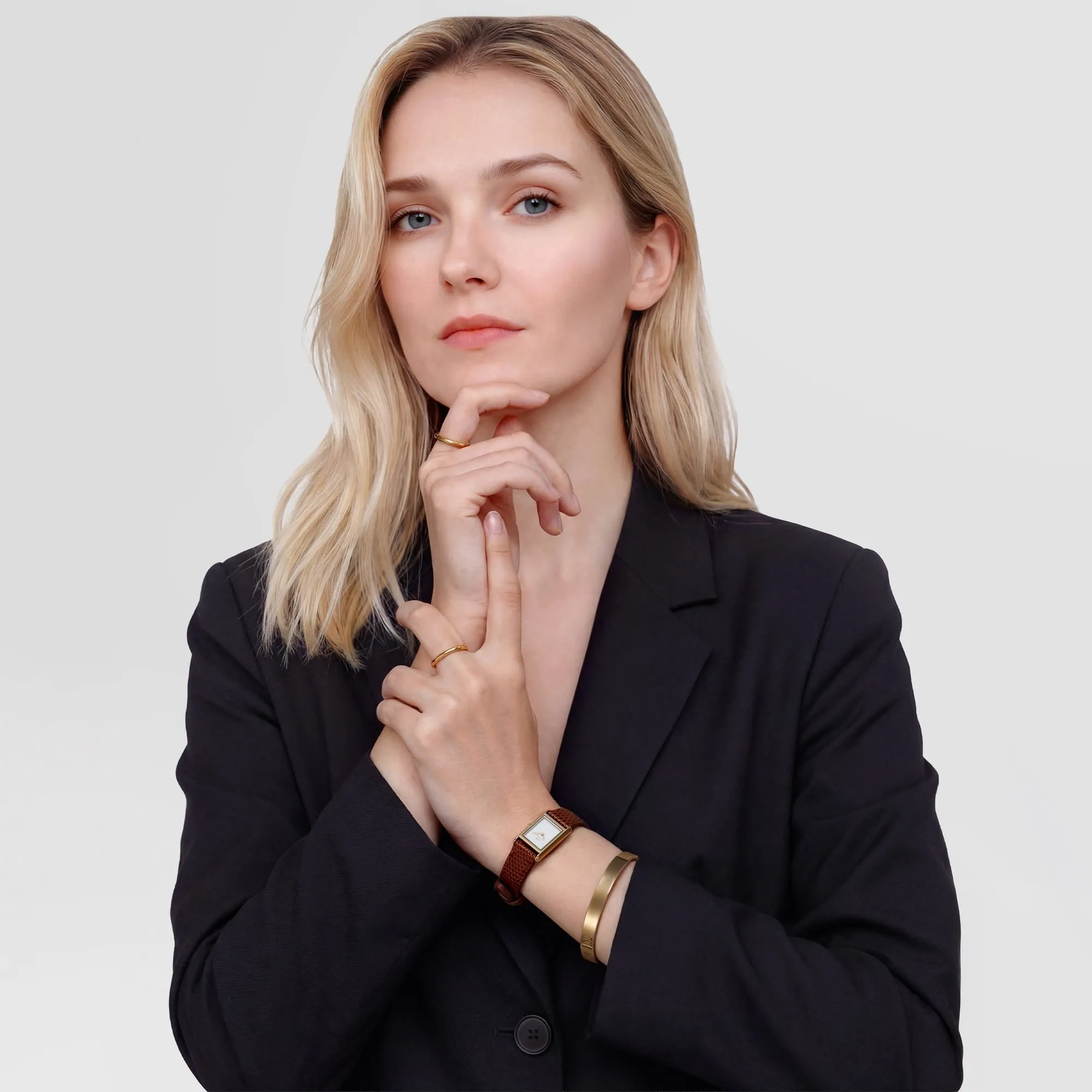 Arch Ring Gold 2.5mm sold by Daniel Wellington product image thumbnail 2