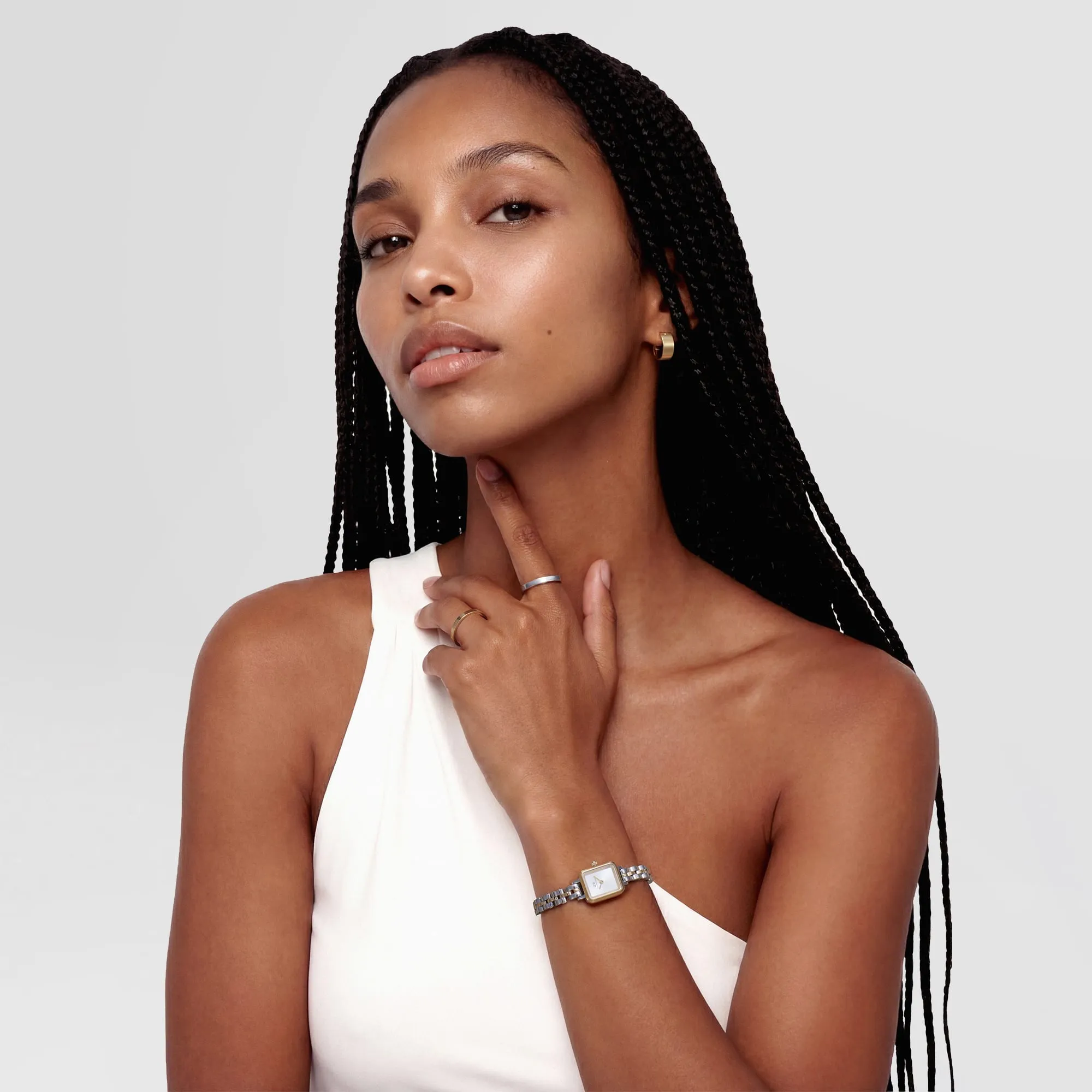 Line Earrings Polished Gold 5.5mm sold by Daniel Wellington product image thumbnail 2