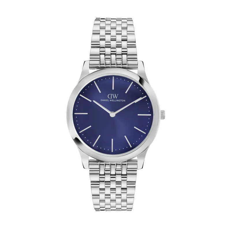 Pathfinder 7-Link Arctic Silver made by Daniel Wellington