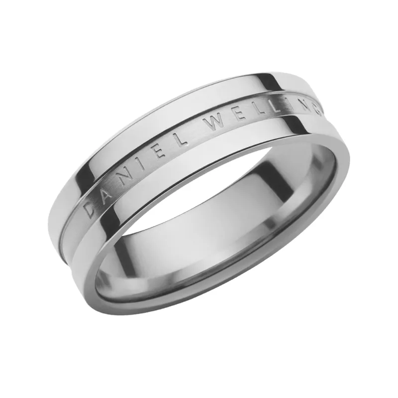 Elan Ring Silver sold by Daniel Wellington
