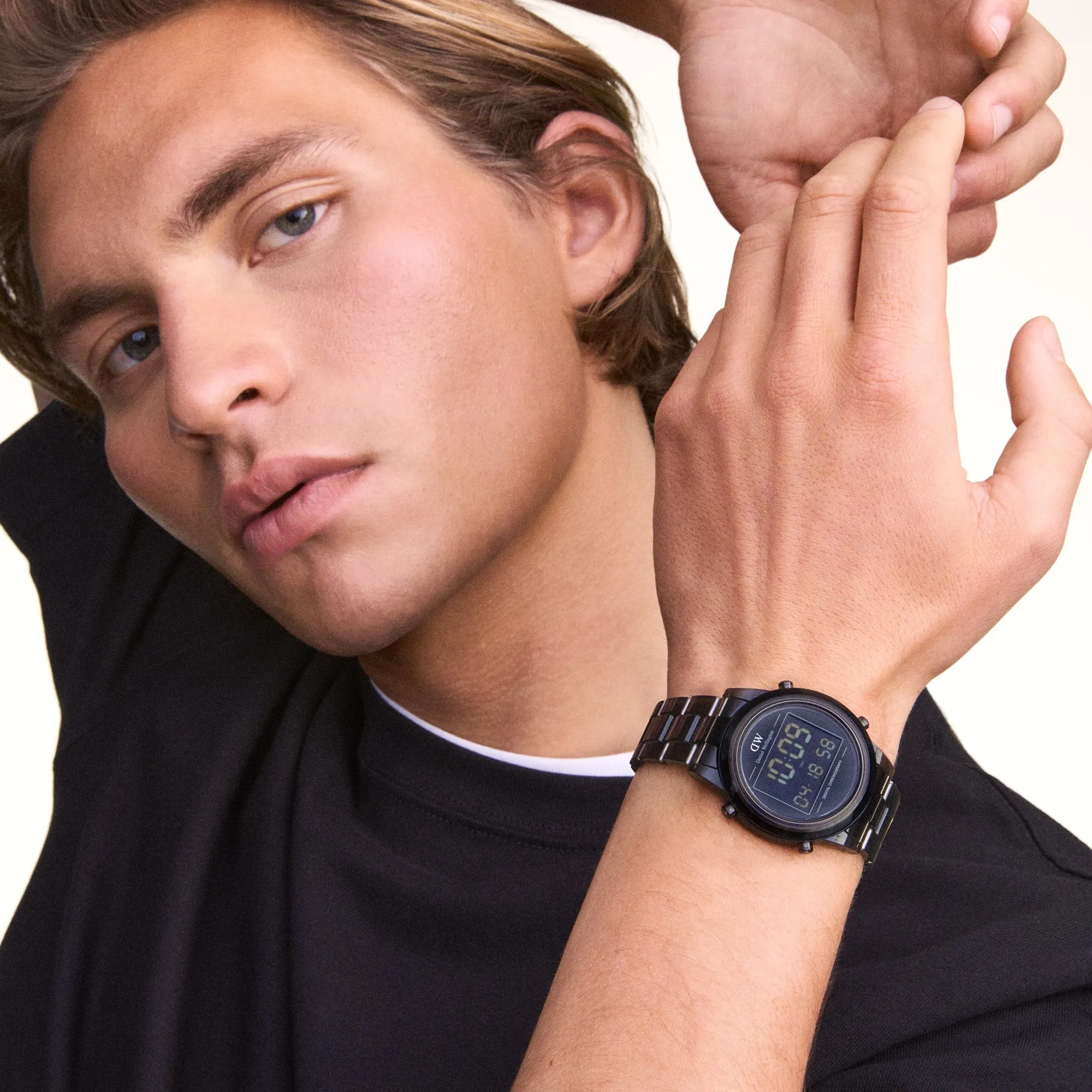 Retro Digital Dark Grey Dark Grey sold by Daniel Wellington product image thumbnail 3