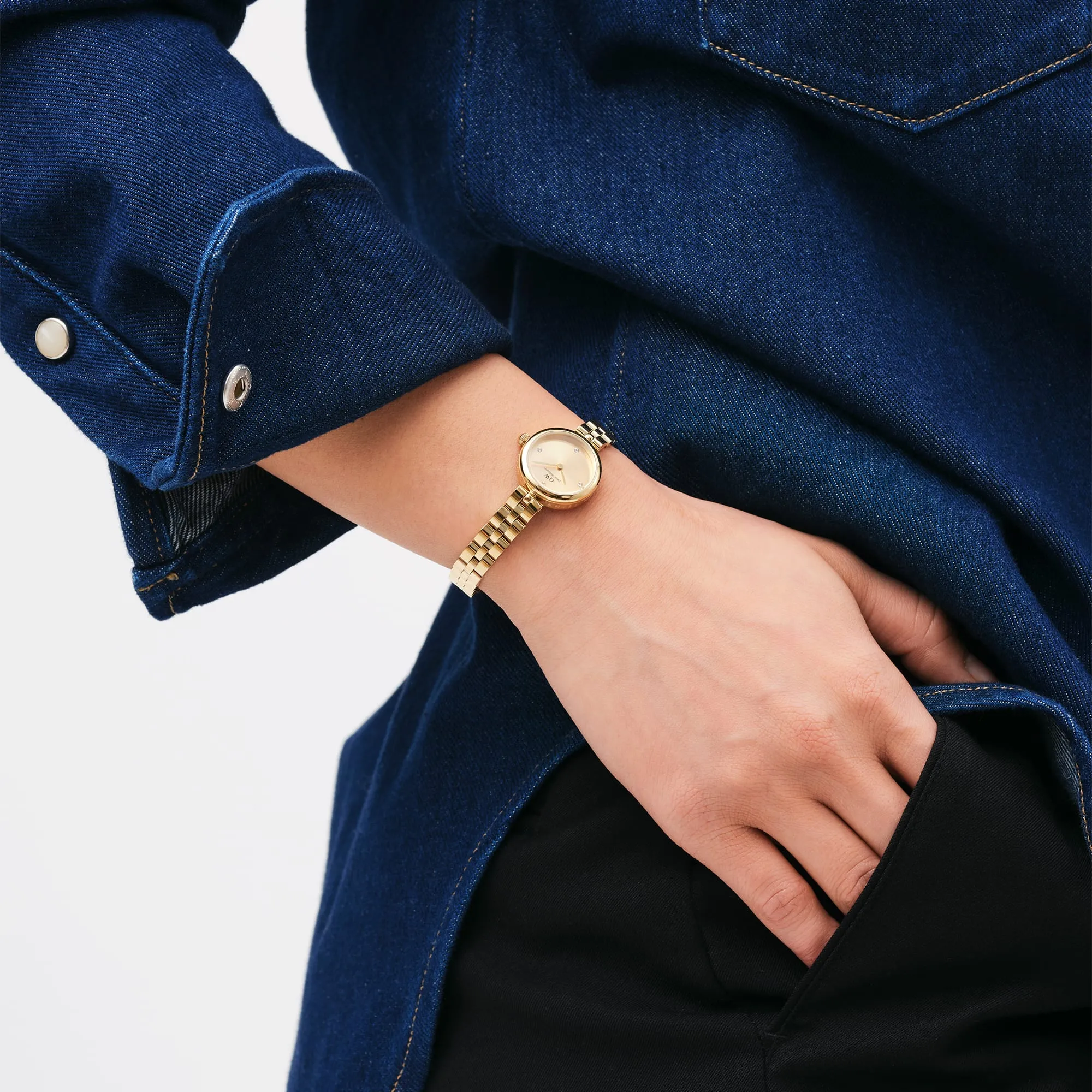 Elan Lumine Unitone Gold sold by Daniel Wellington product image thumbnail 2
