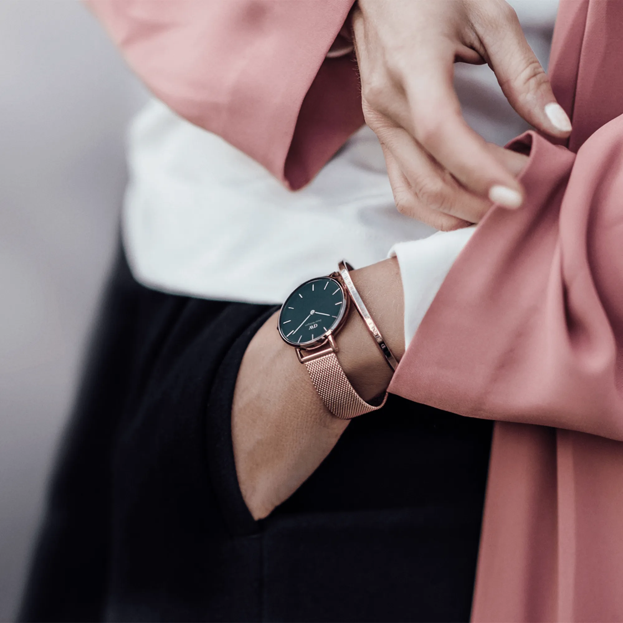 Petite Melrose Black sold by Daniel Wellington product image thumbnail 3