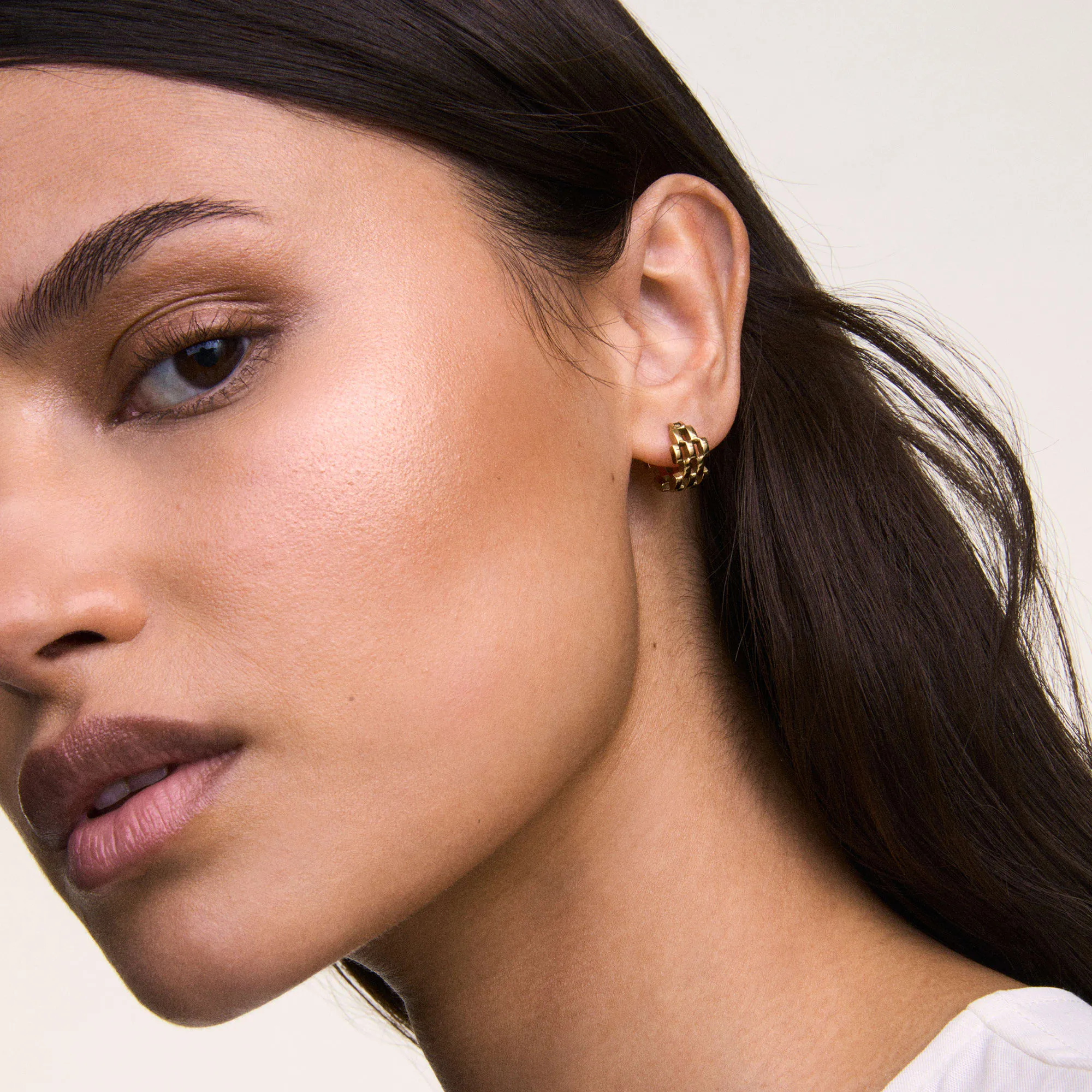 5-Link Earrings Gold sold by Daniel Wellington product image thumbnail 2