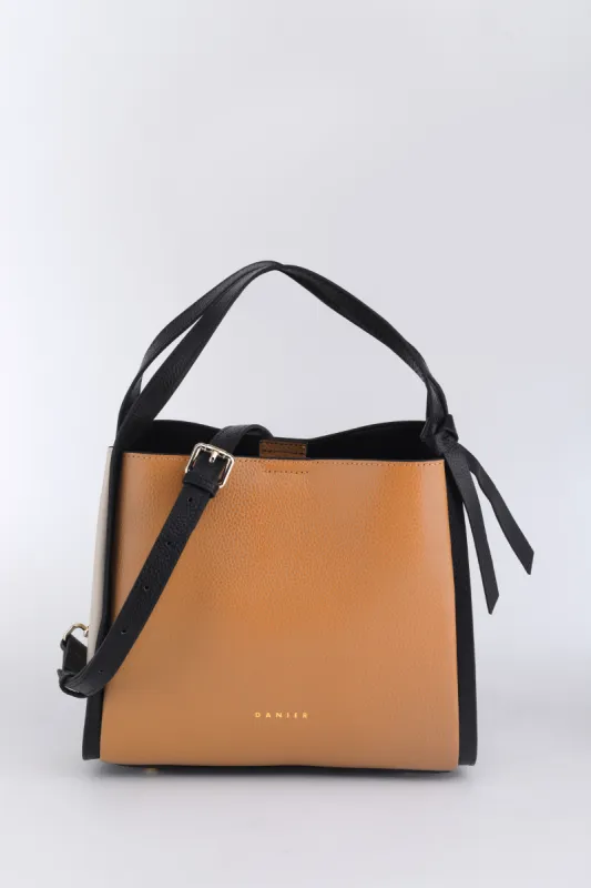 JINELLI SMALL TOTE sold by Danier