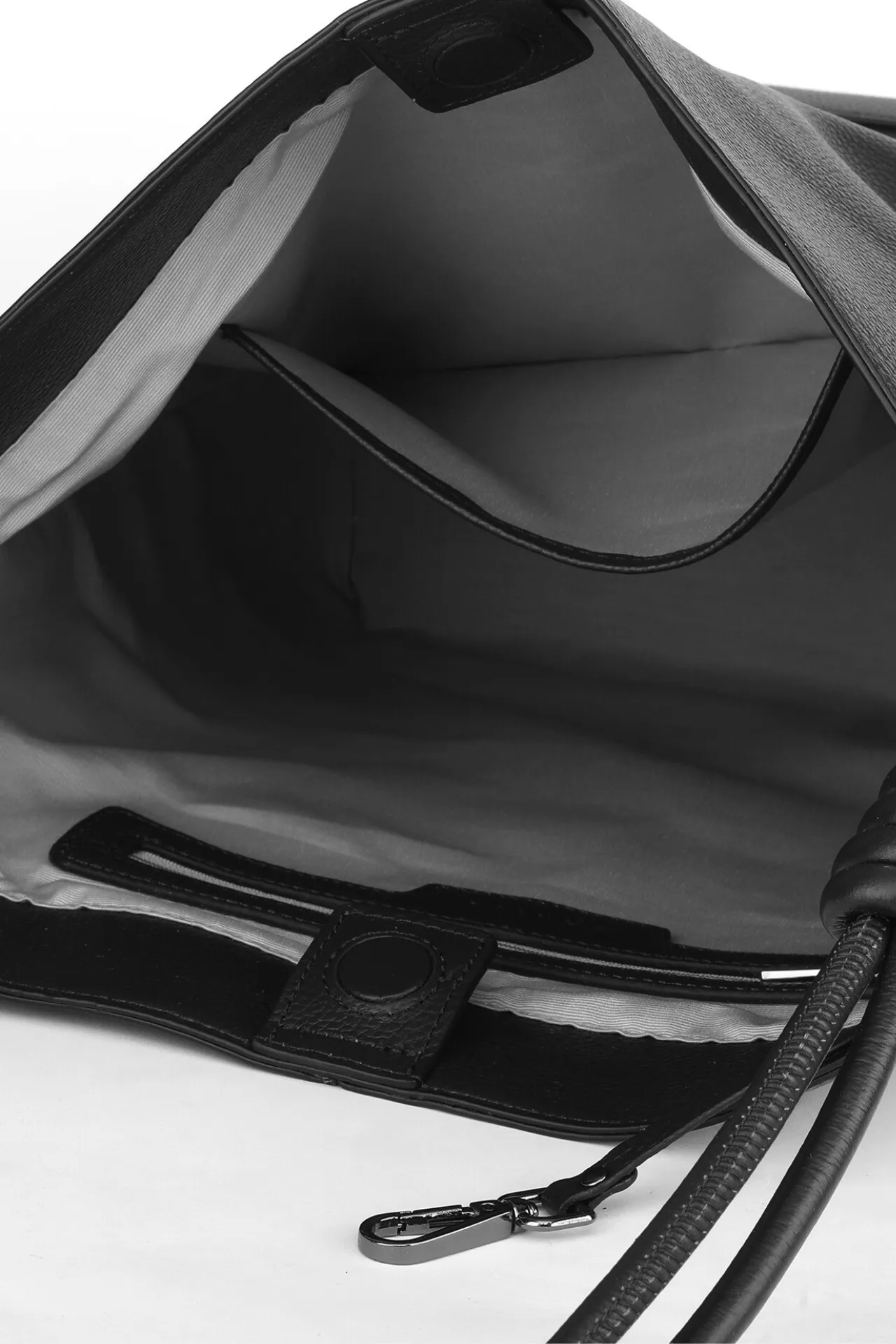 HARPER LARGE TOTE sold by Danier product image thumbnail 4