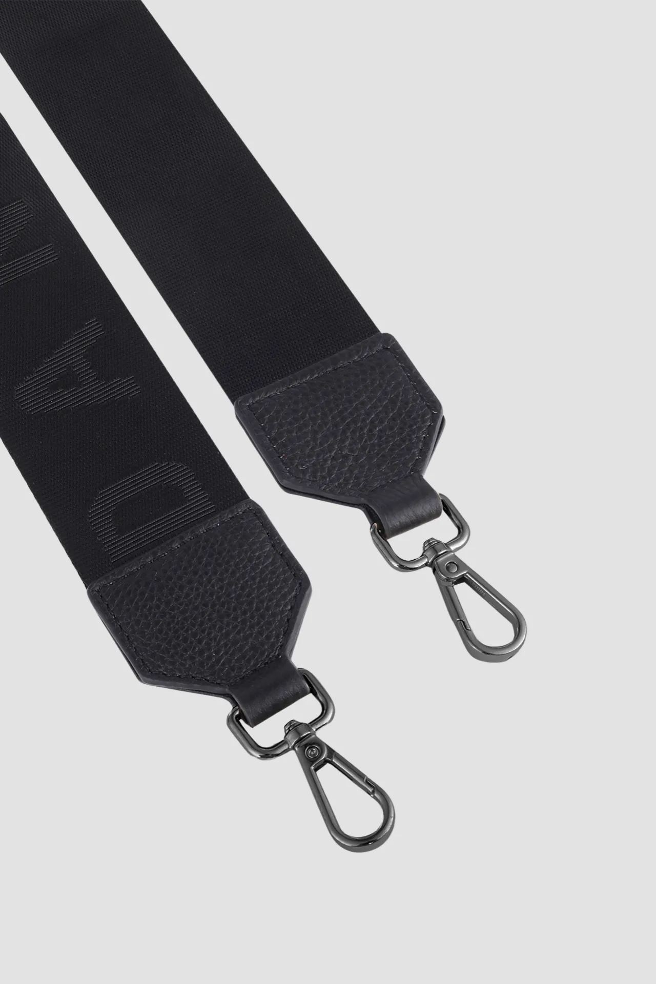 DANIER NYLON SHOULDER STRAP sold by Danier product image thumbnail 3