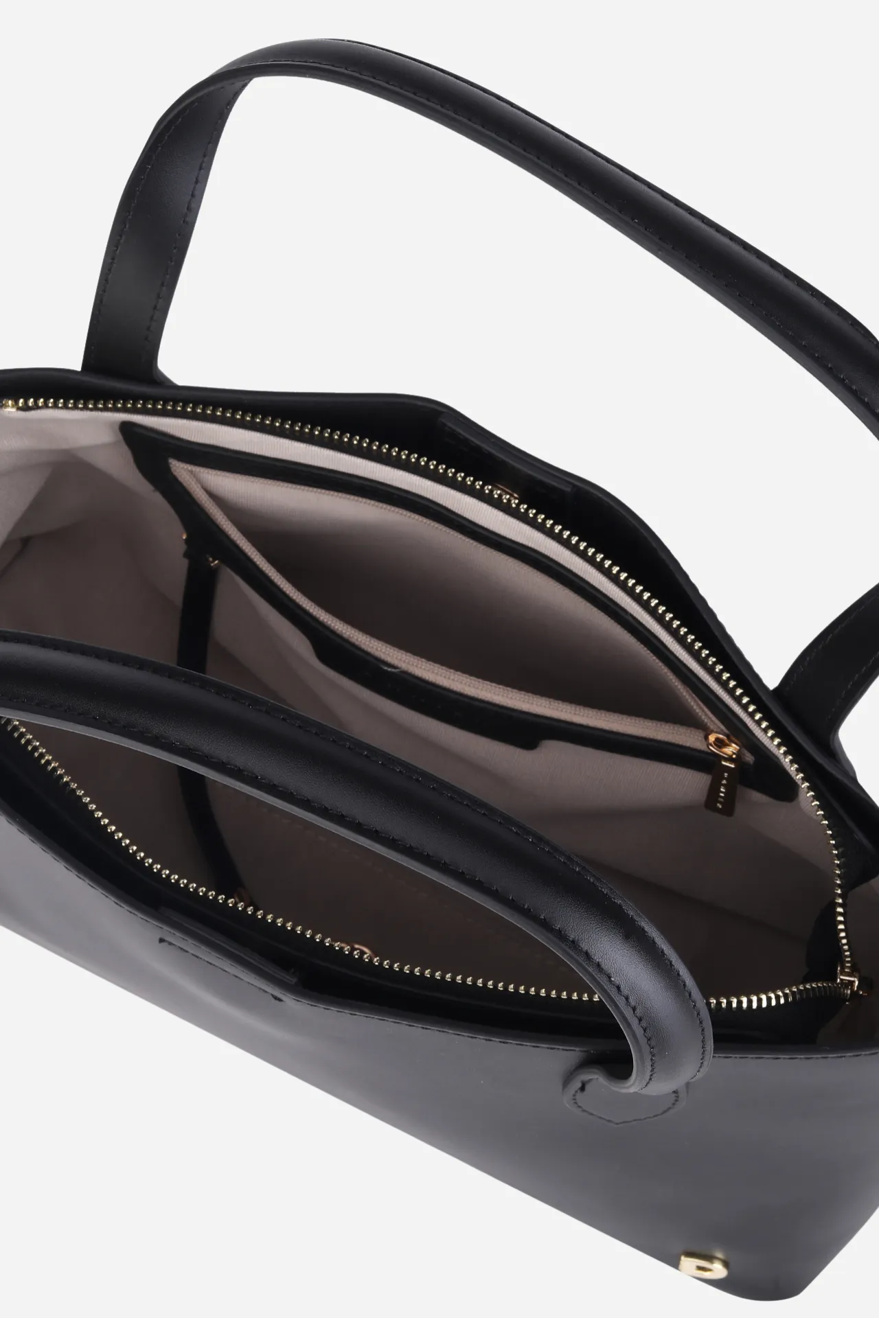 PRESLEY SATCHEL sold by Danier product image thumbnail 5