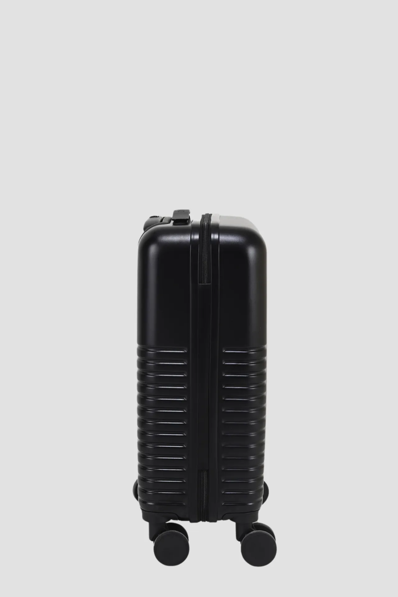 MONACO 18" CARRY-ON CASE sold by Danier product image thumbnail 4