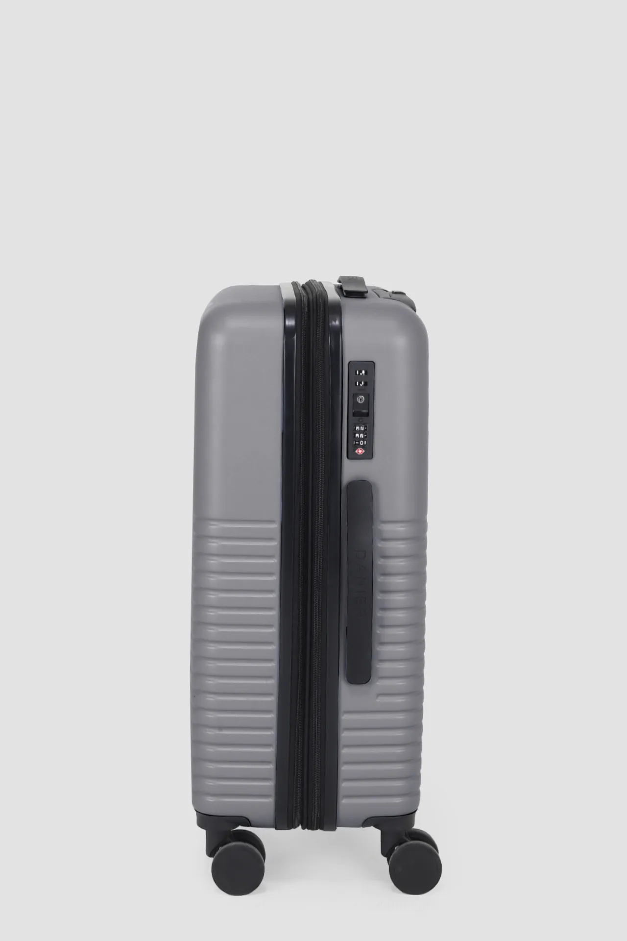 MONACO 22" MEDIUM LUGGAGE CASE sold by Danier product image thumbnail 4