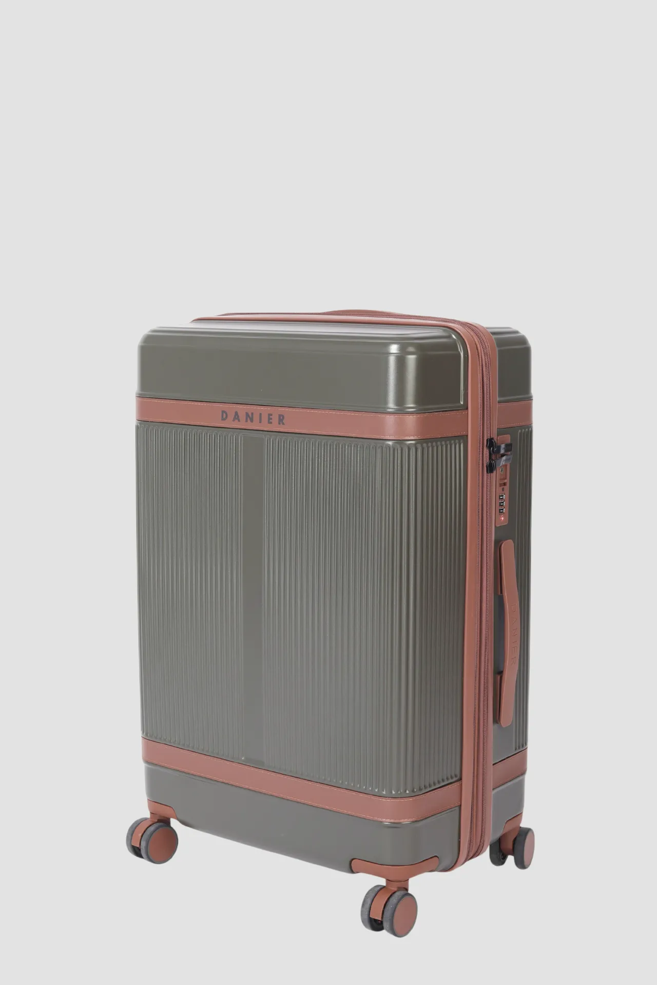 BOSTON 24" MEDIUM LUGGAGE CASE sold by Danier product image thumbnail 3