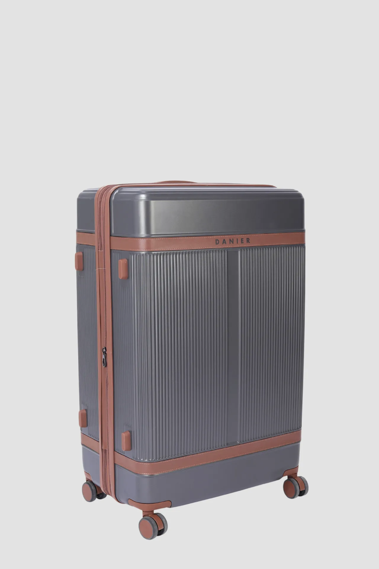 BOSTON 24" MEDIUM LUGGAGE CASE sold by Danier product image thumbnail 5