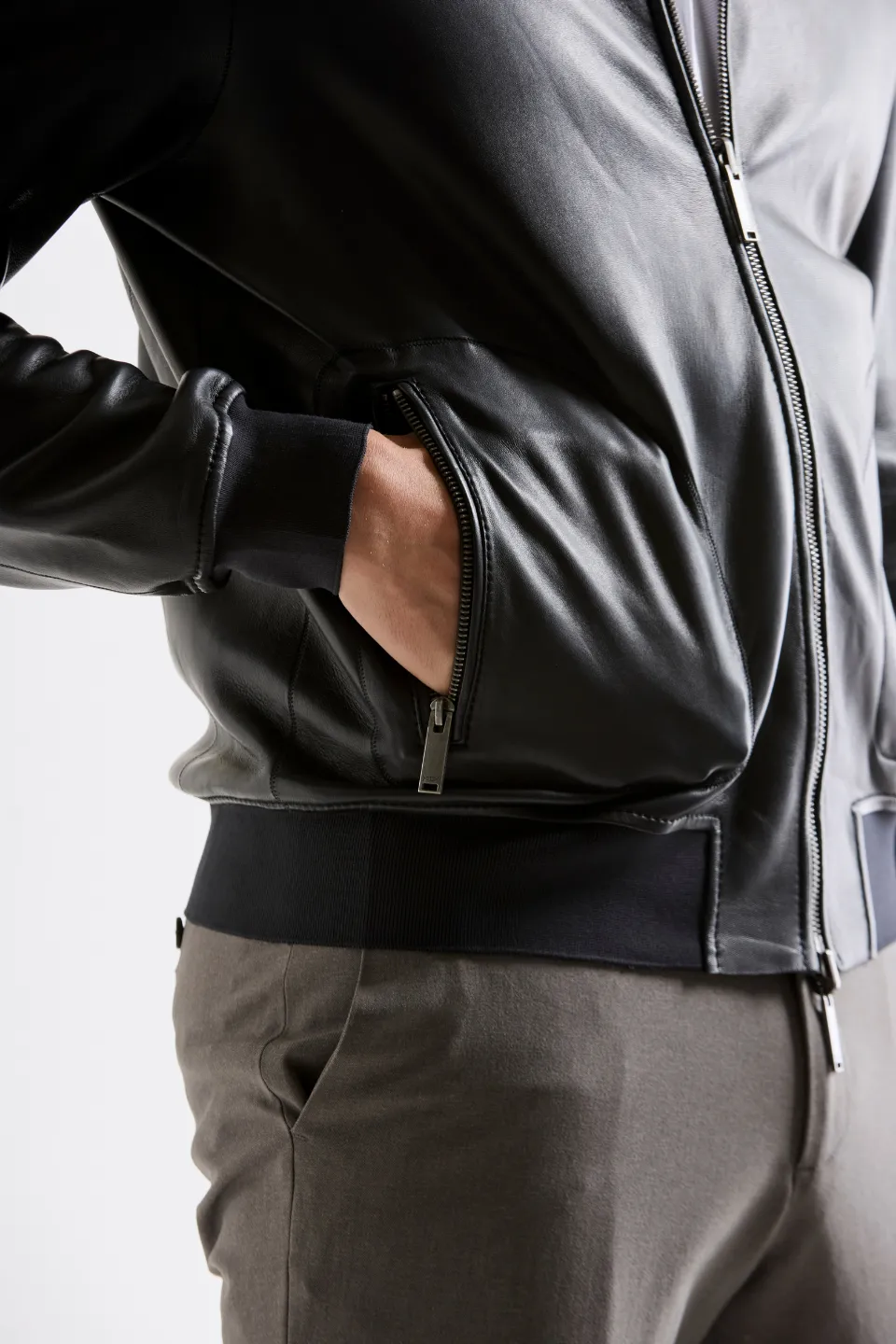 BOSTON REVERSIBLE sold by Danier product image thumbnail 4