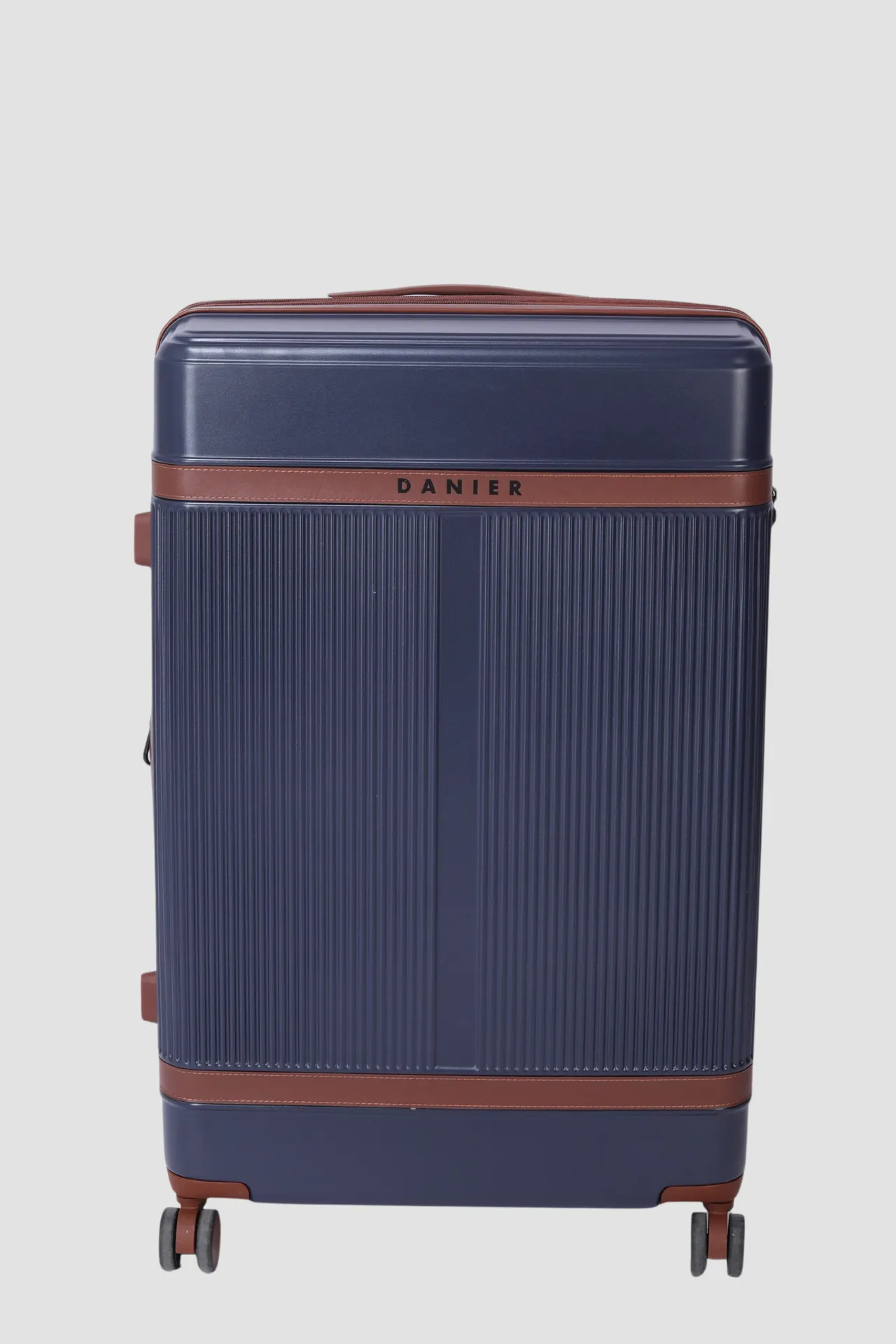 BOSTON 28" LARGE LUGGAGE CASE sold by Danier