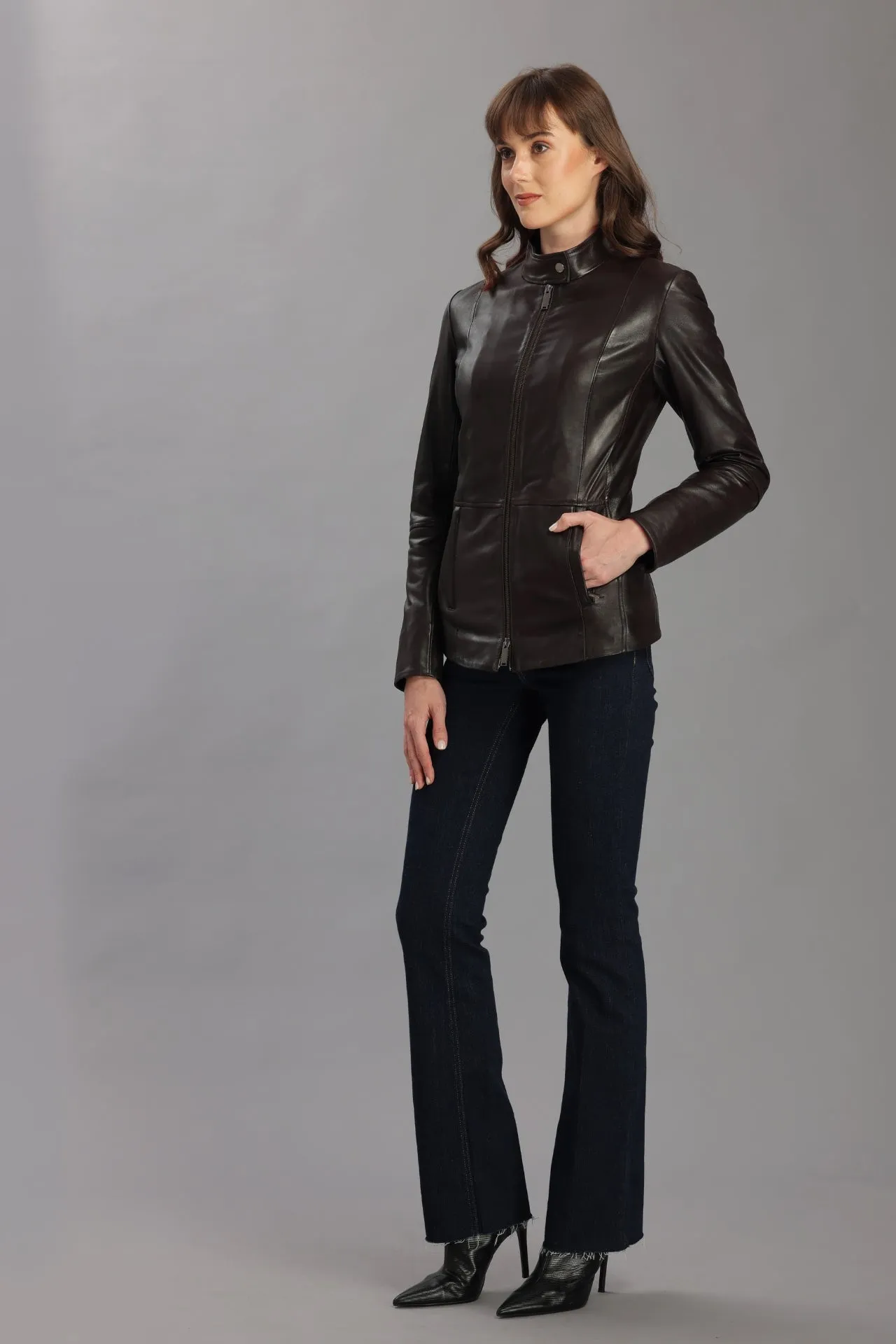 DERI sold by Danier product image thumbnail 5