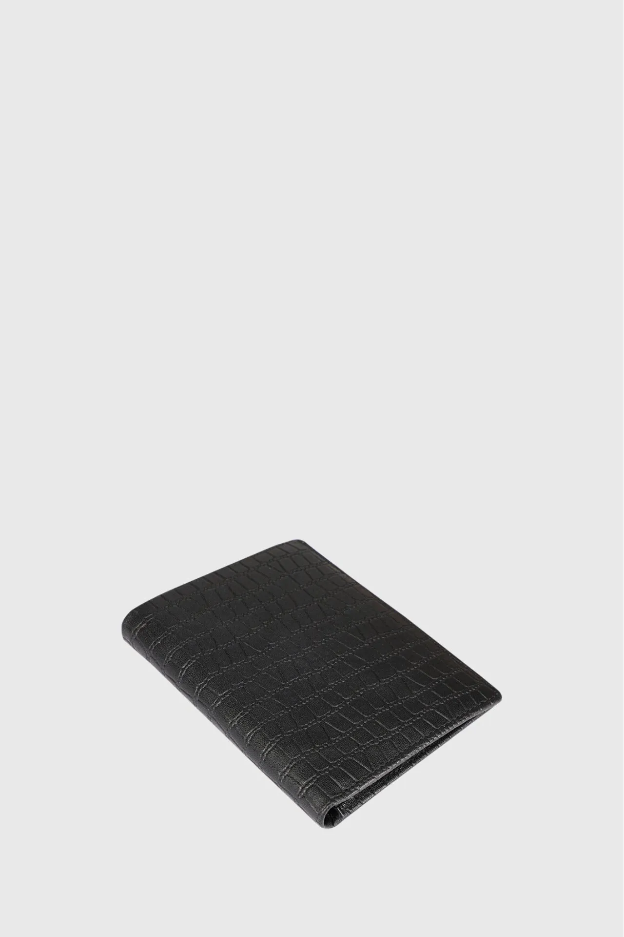 AXTON VERTICAL TRIFOLD WALLET sold by Danier product image thumbnail 3