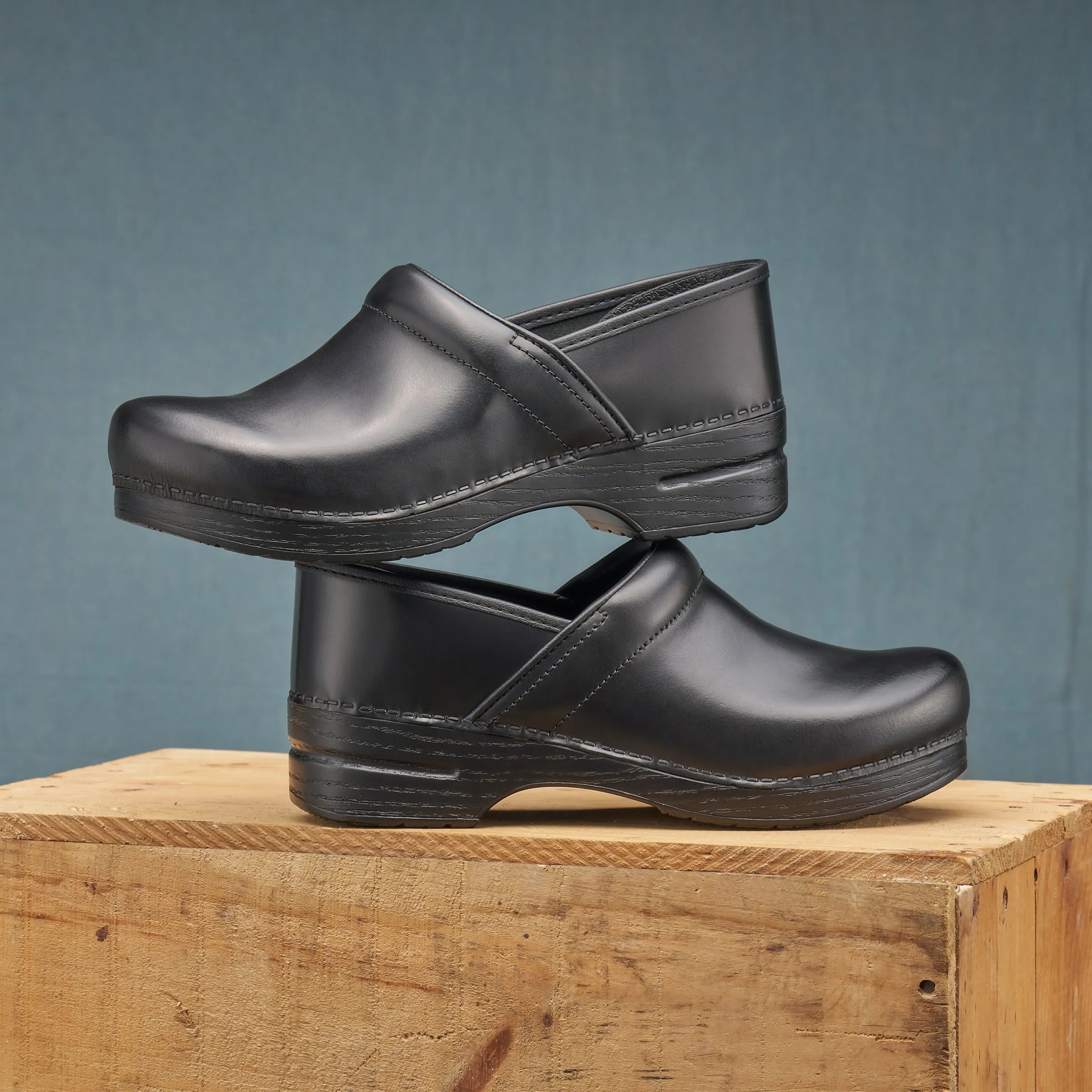 Professional Mens Black Cabrio sold by Dansko product image thumbnail 2