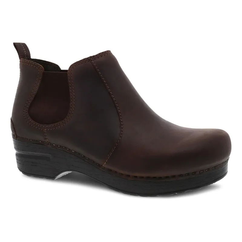 Frankie Antique Brown Oiled made by Dansko