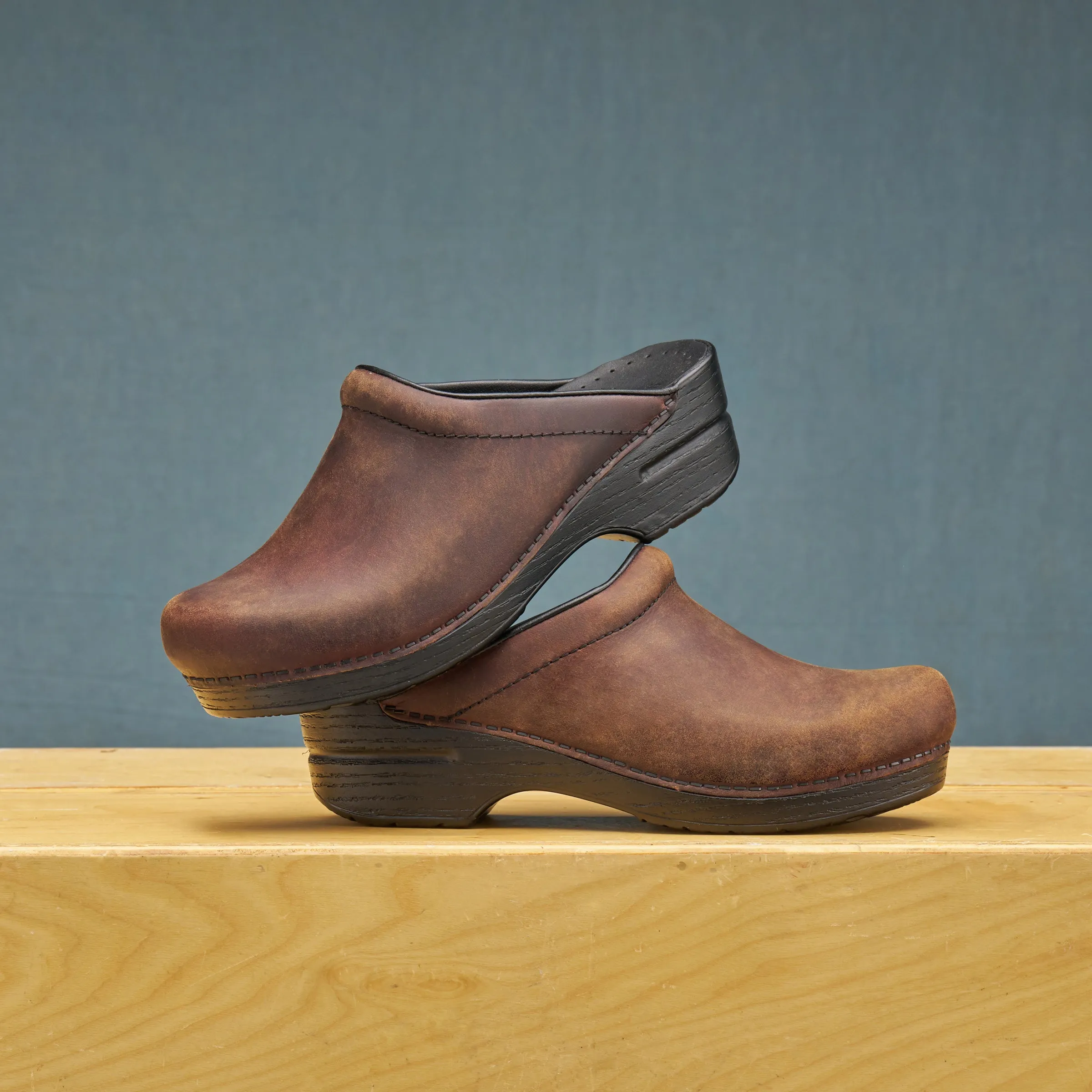 Sonja Antique Brown/Black sold by Dansko product image thumbnail 2