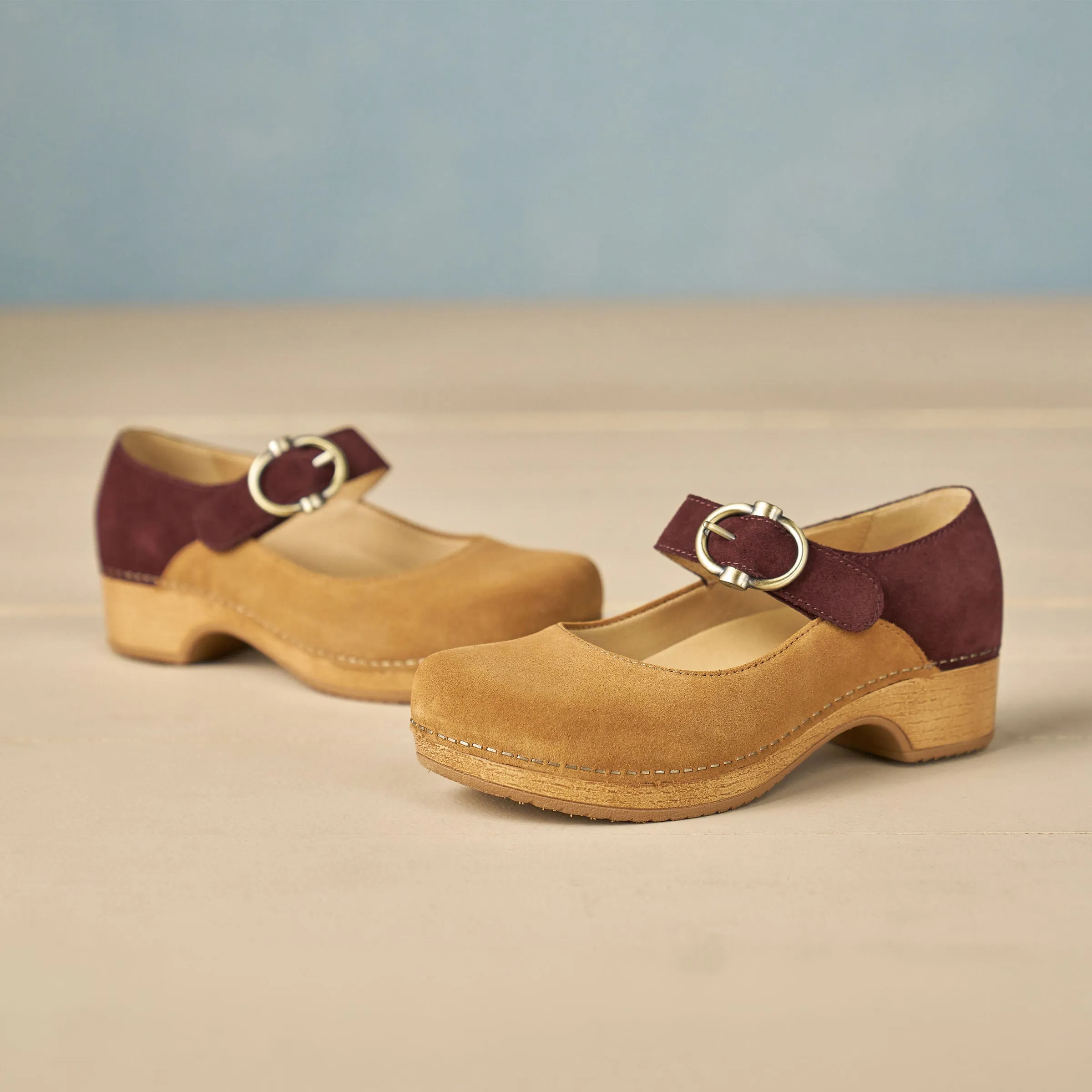 Bonny Tan/Mulberry sold by Dansko product image thumbnail 2