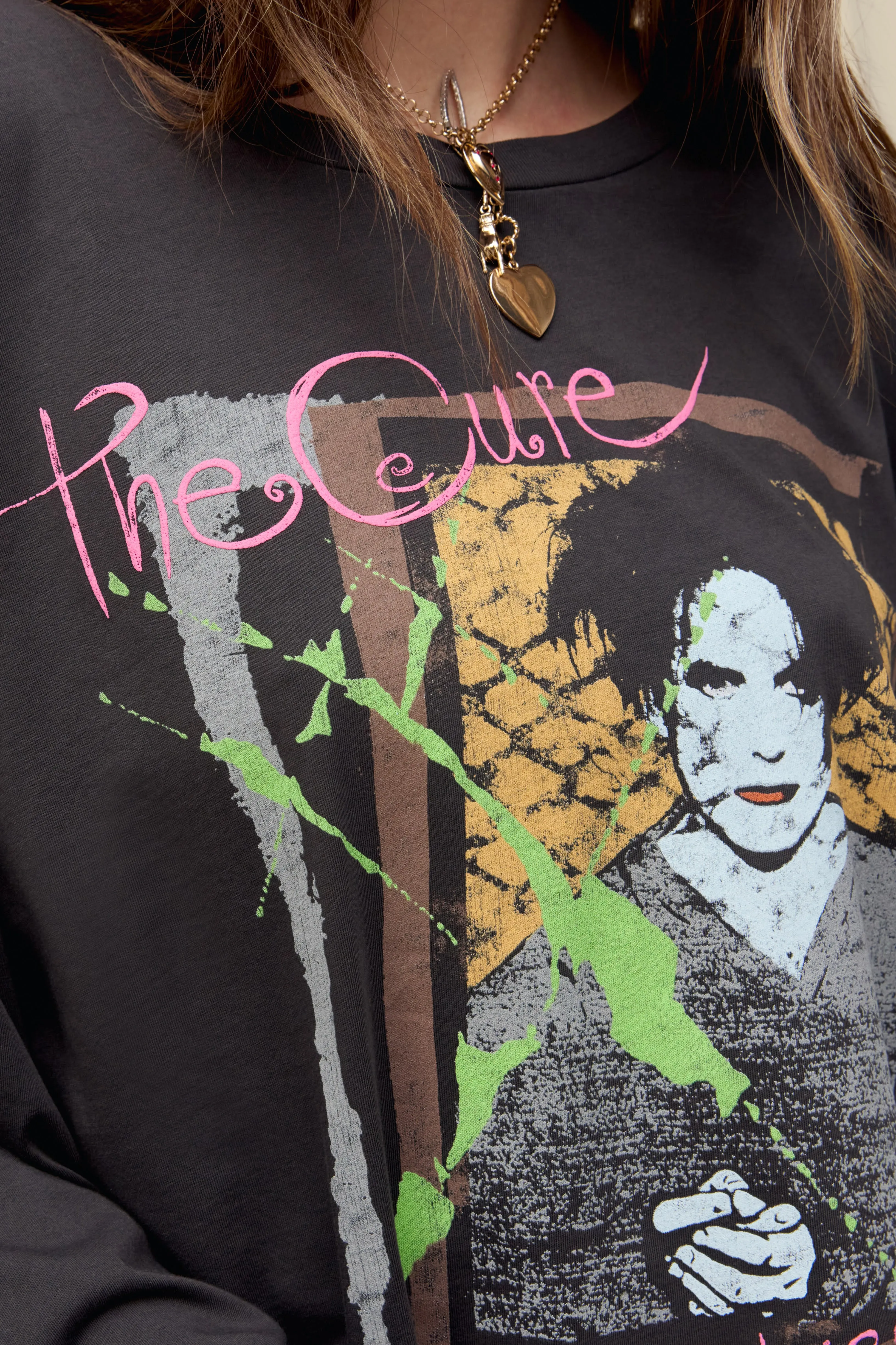 The Cure Kiss Me Long Sleeve Merch sold by Daydreamer product image thumbnail 4