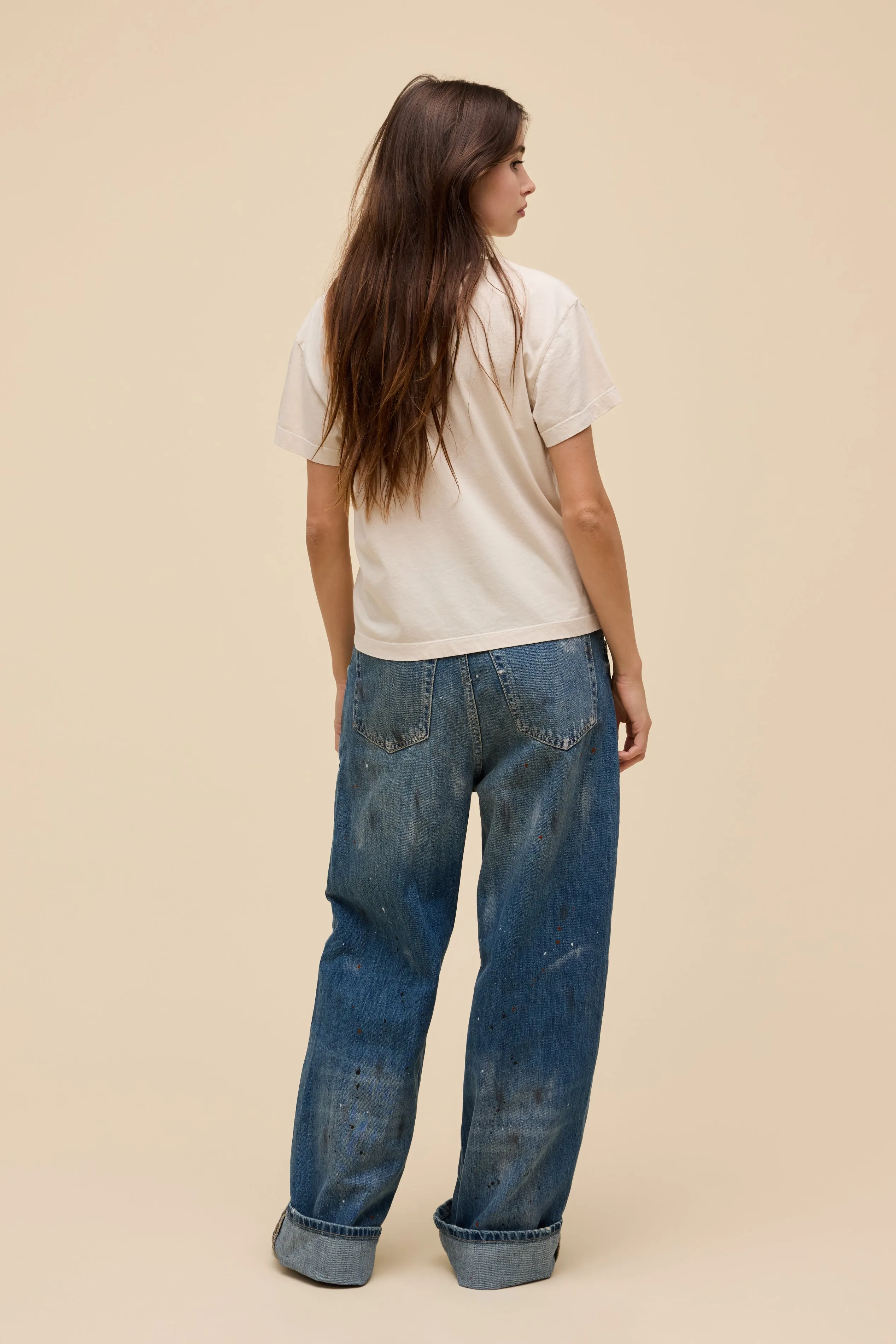 SOLID BOXY V-NECK TEE sold by Daydreamer product image thumbnail 4