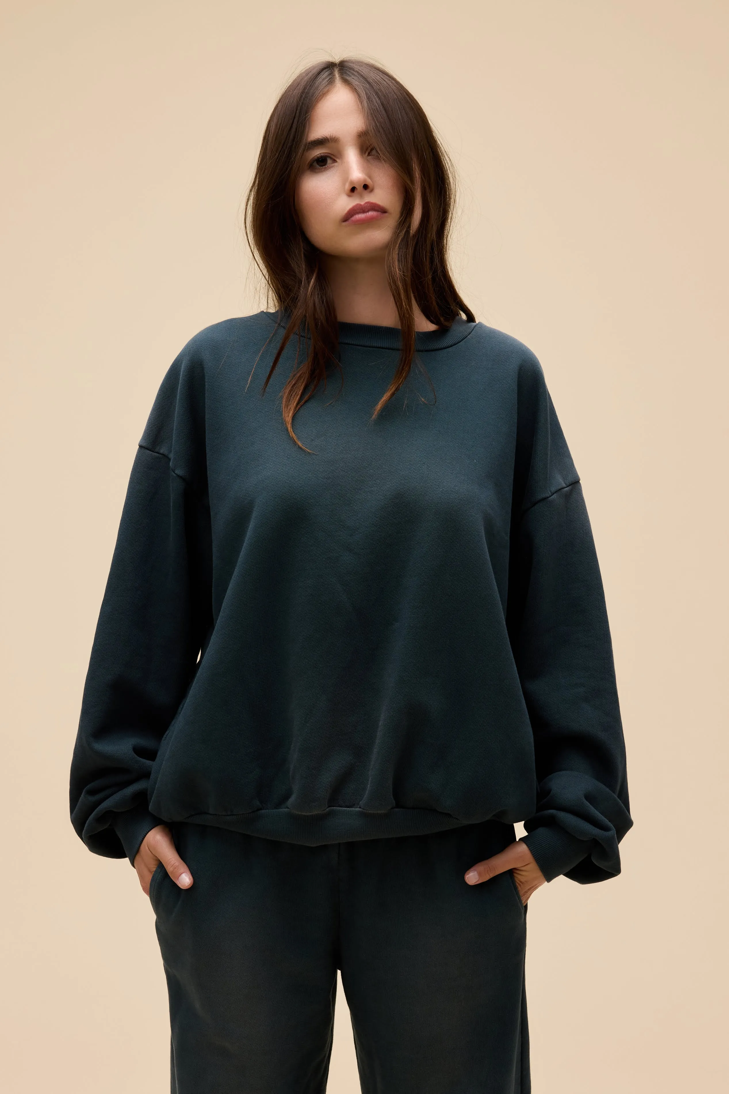 SOLID OVERSIZED CREW SWEATSHIRT sold by Daydreamer product image thumbnail 4