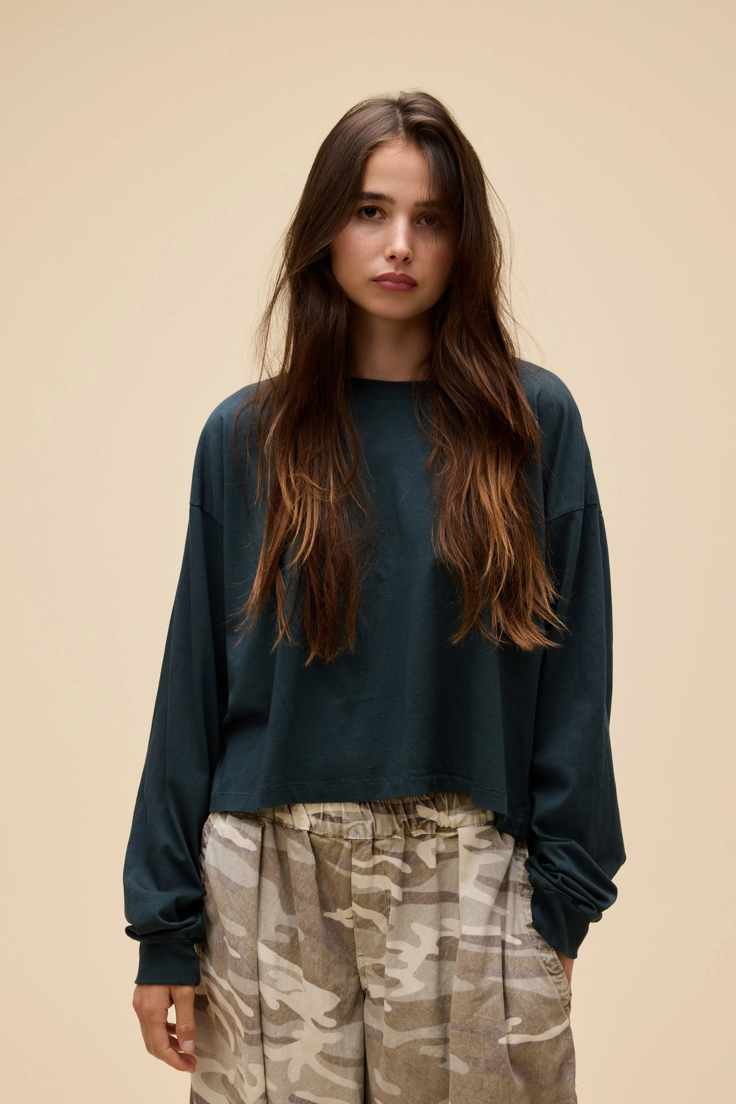 SOLID MEET & GREET LONG SLEEVE sold by Daydreamer product image thumbnail 5