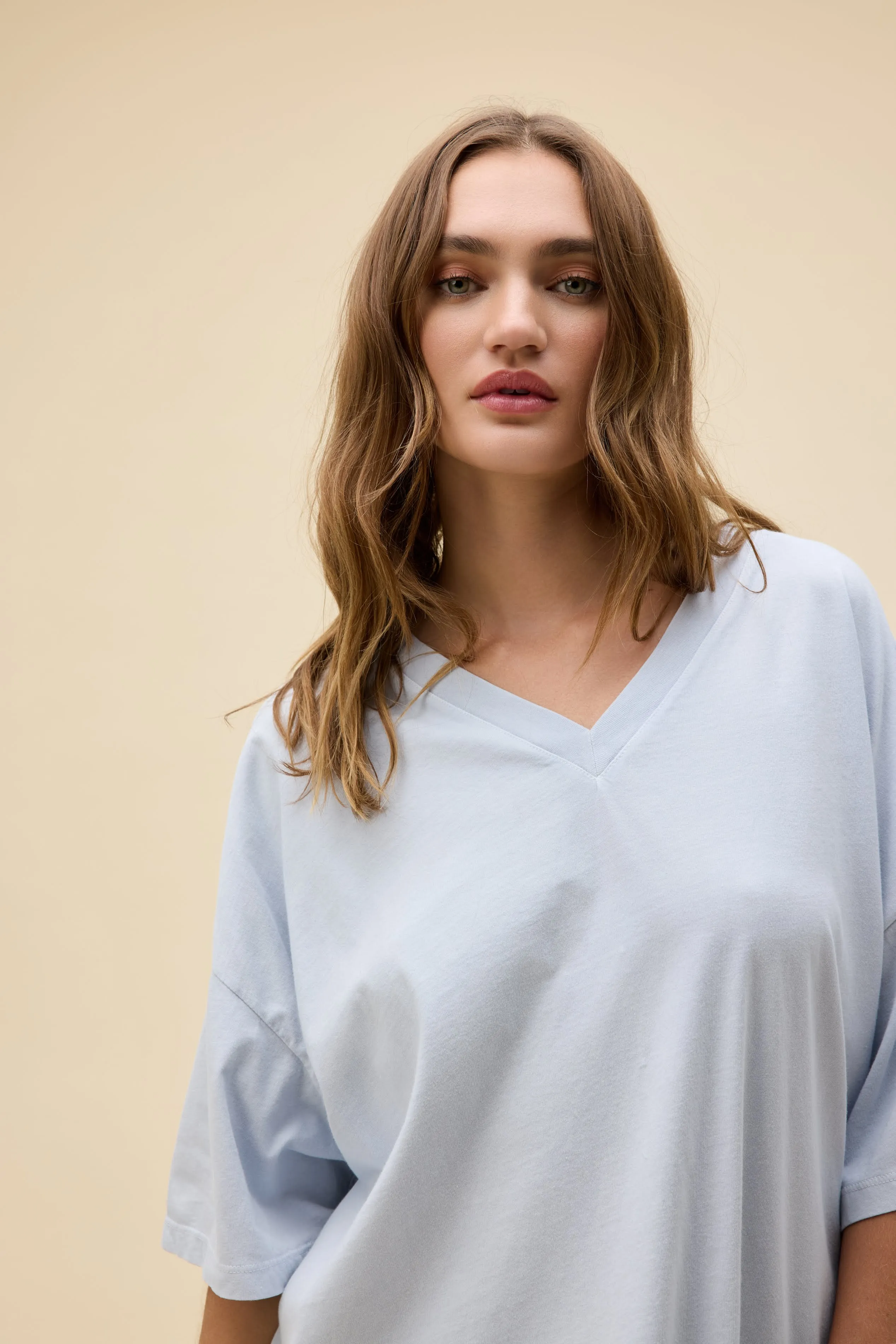 SOLID OS V-NECK TEE sold by Daydreamer product image thumbnail 3