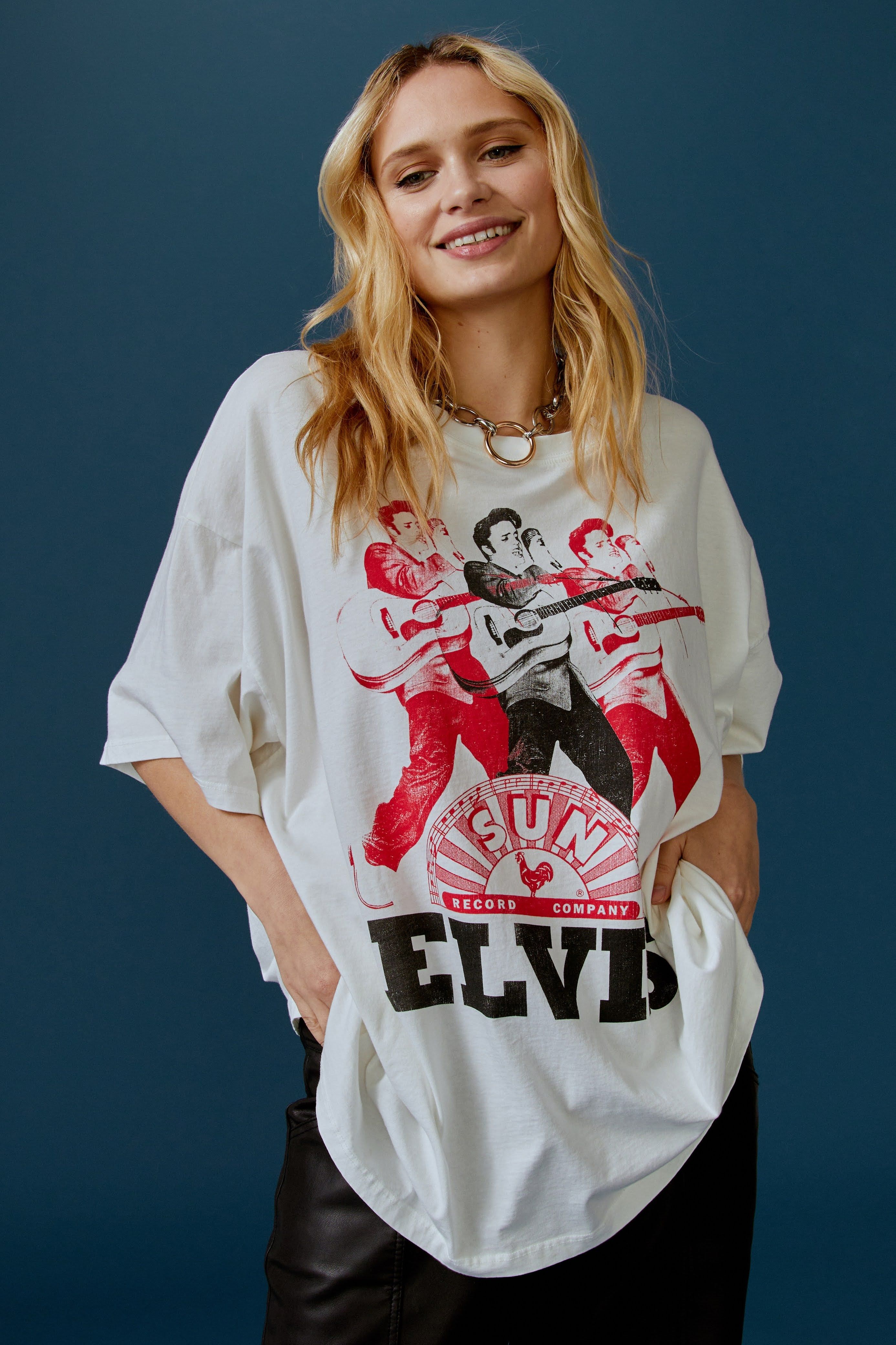 Sun Records x Elvis Repeat OS Tee in Vintage White sold by Daydreamer product image thumbnail 5