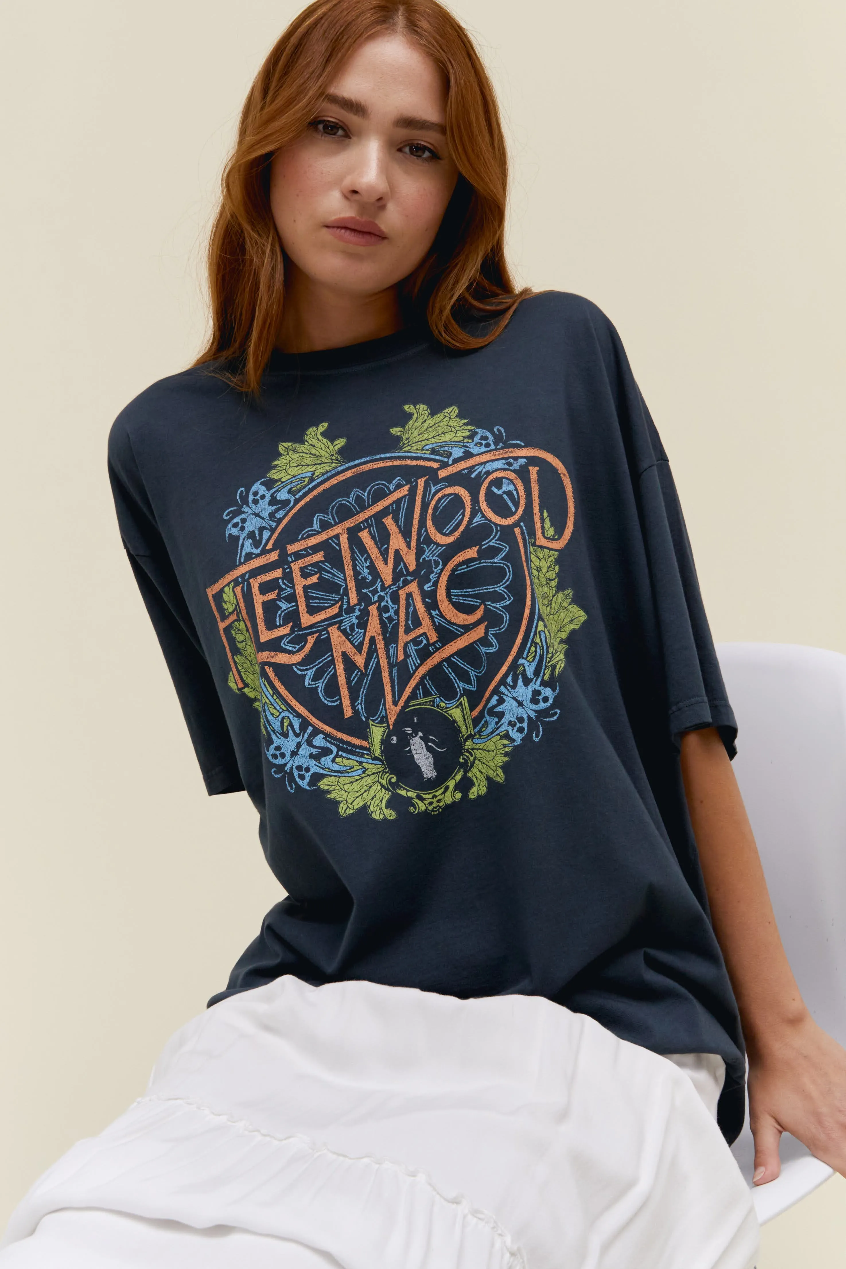 Fleetwood Mac Flower Crest OS Tee in Vintage Black sold by Daydreamer product image thumbnail 3
