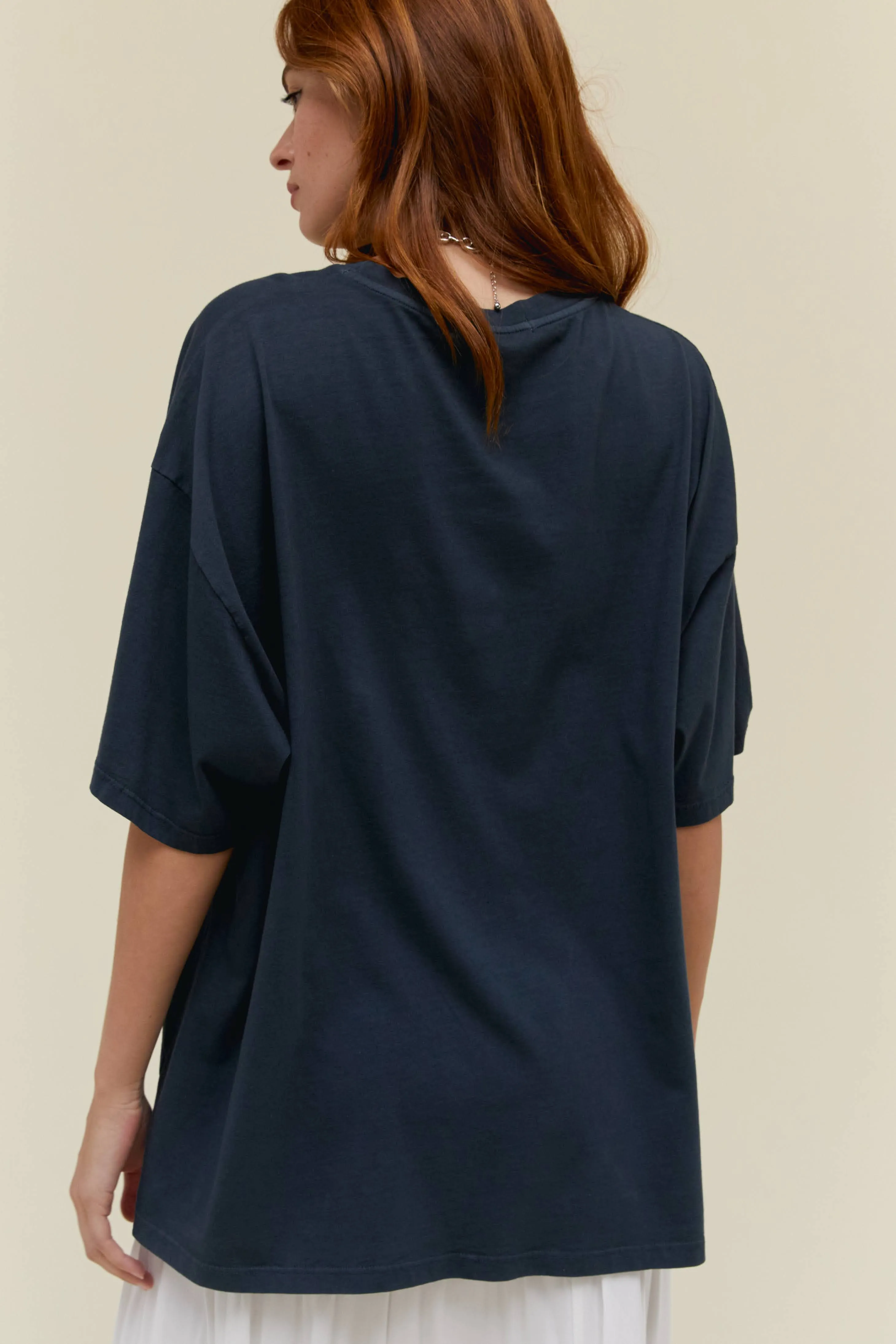 Fleetwood Mac Flower Crest OS Tee in Vintage Black sold by Daydreamer product image thumbnail 4