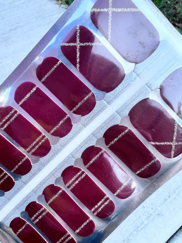 Ritz and Glitz - Nail Polish Wraps sold by De's Nails
