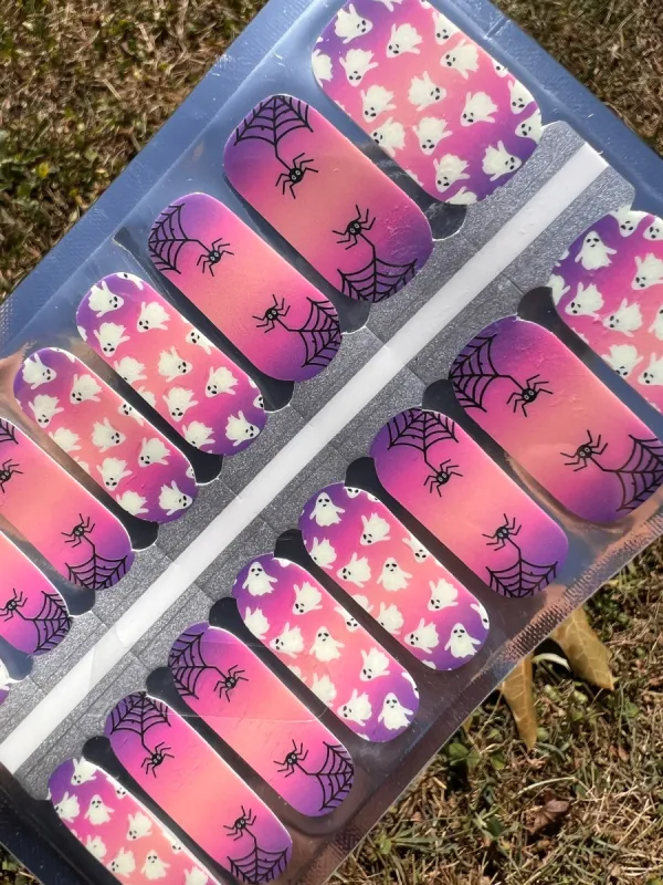 Charlotte meets Casper - Nail Polish Wraps sold by De's Nails