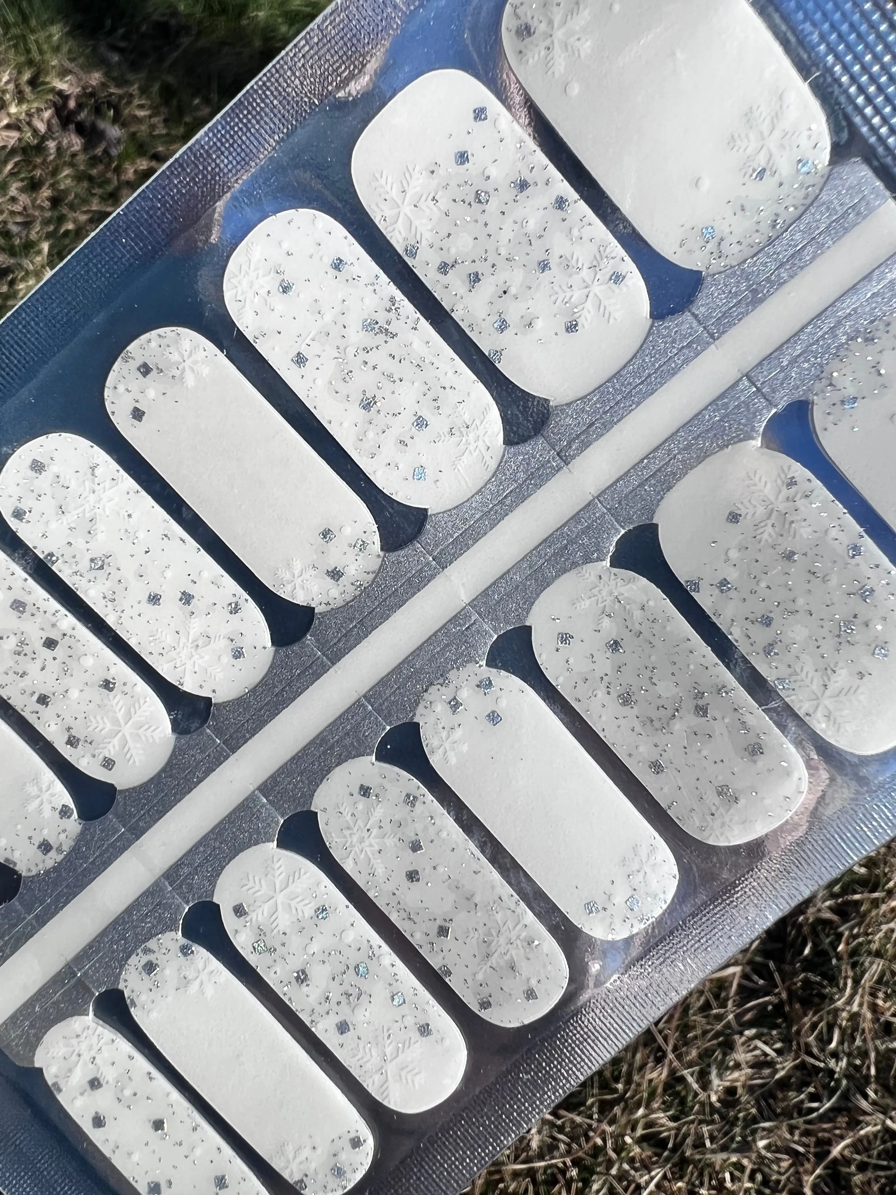 Sugar Snow - Clear Overlay Nail Polish Wraps sold by De's Nails