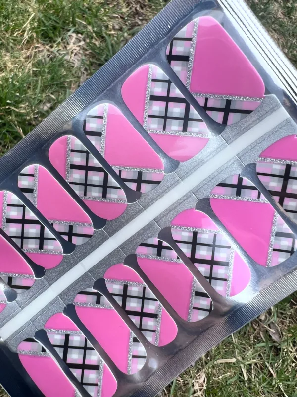 Bridgette -  Designer Nail Polish Wraps sold by De's Nails