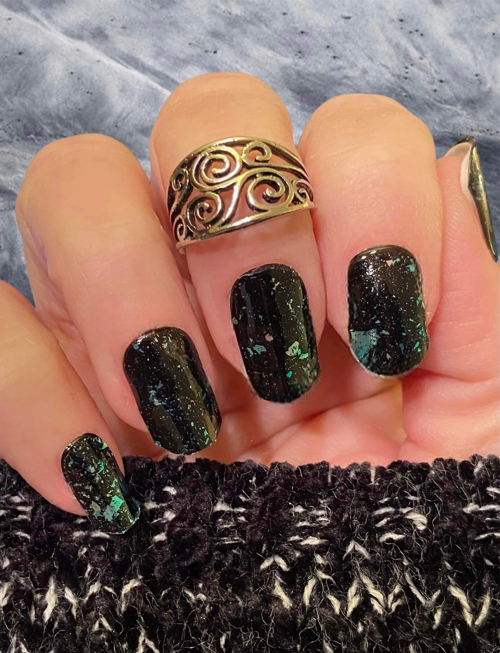 Ocean Flakes - Semi-Cured Gel Nail Wraps sold by De's Nails product image thumbnail 2