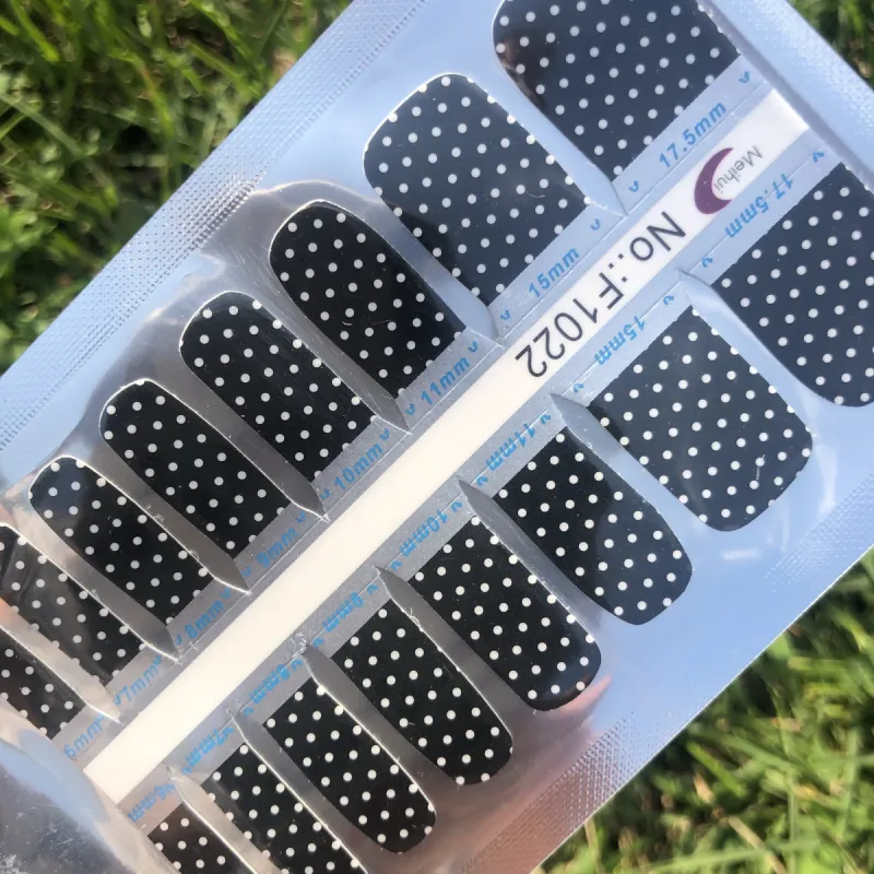 Polka Dot Black - Pedi sold by De's Nails