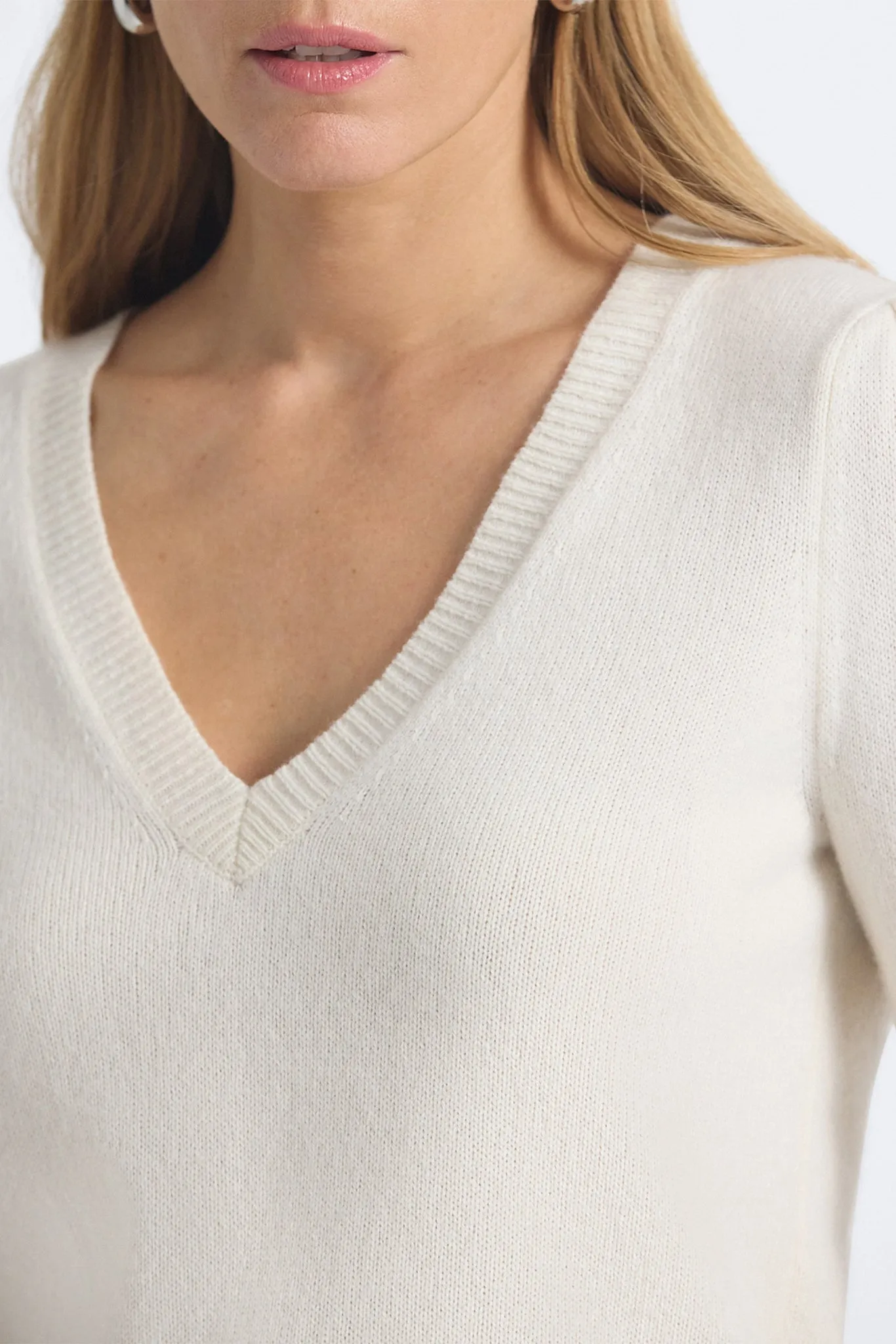 Peninia Cashmere Blend V-Neck Sweater - Snow White sold by Derek Lam product image thumbnail 3