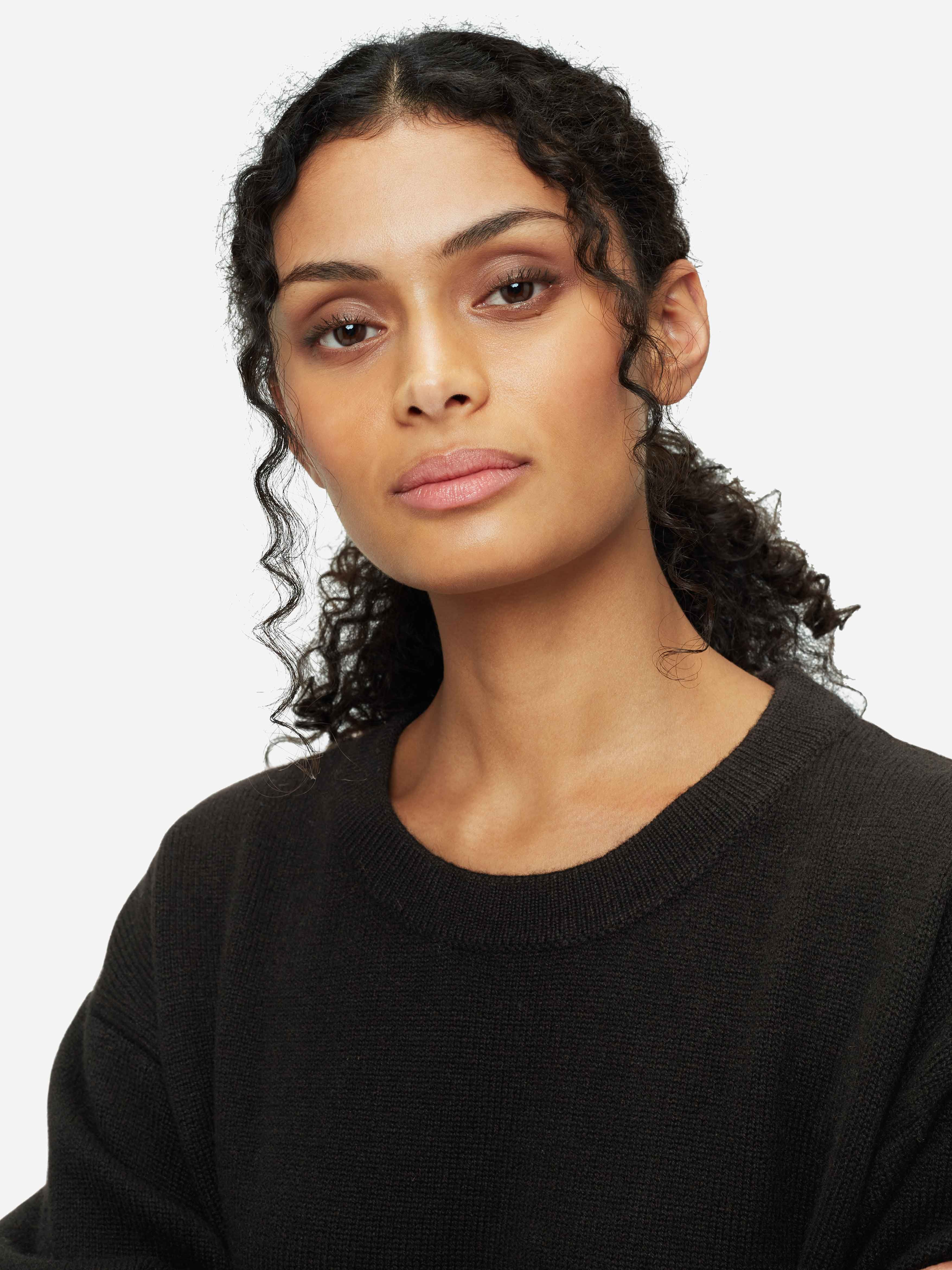 Women's Relaxed Sweater Daphne Cashmere Black sold by Derek Rose product image thumbnail 6